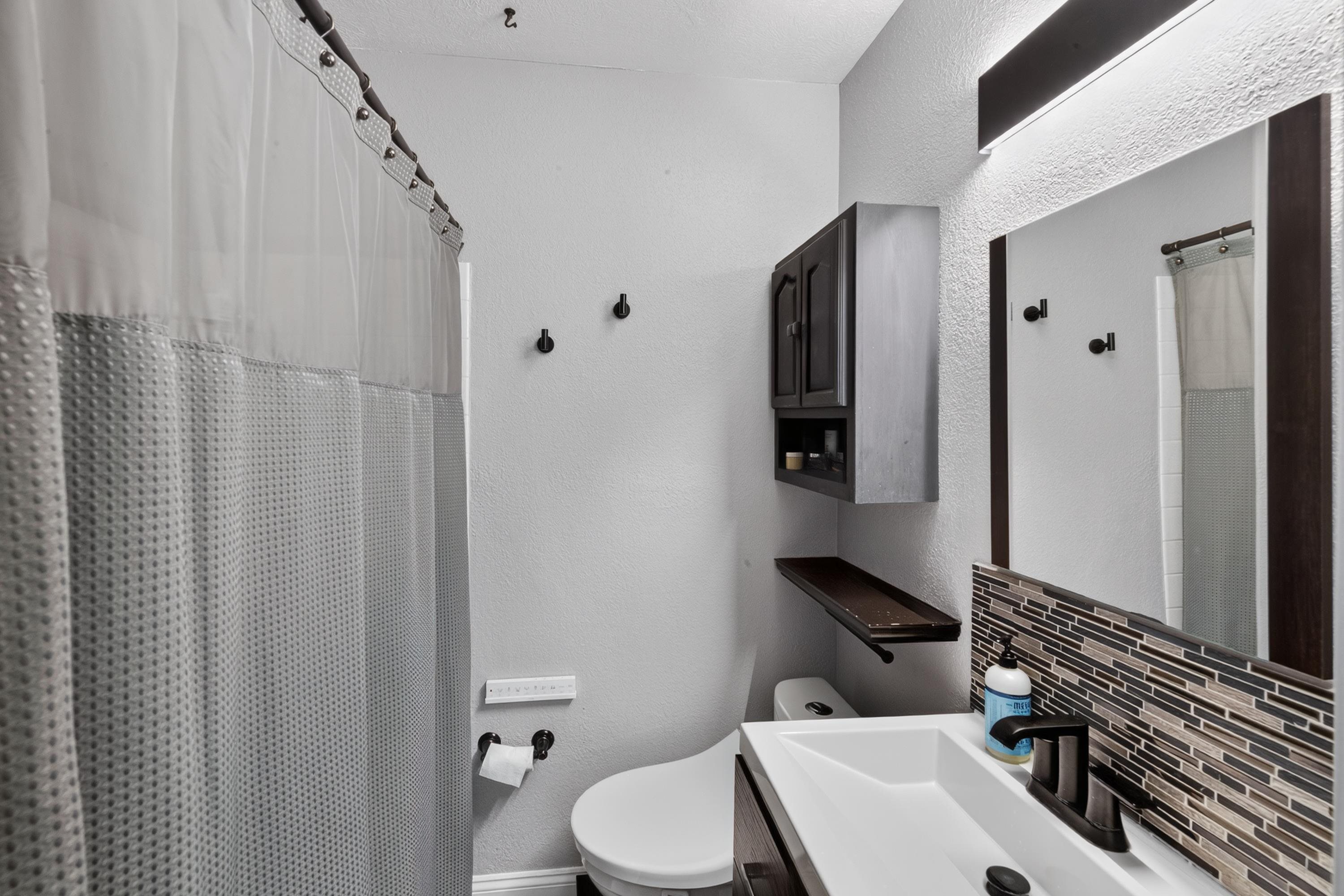 2507 E Mission Ave - Photo 18