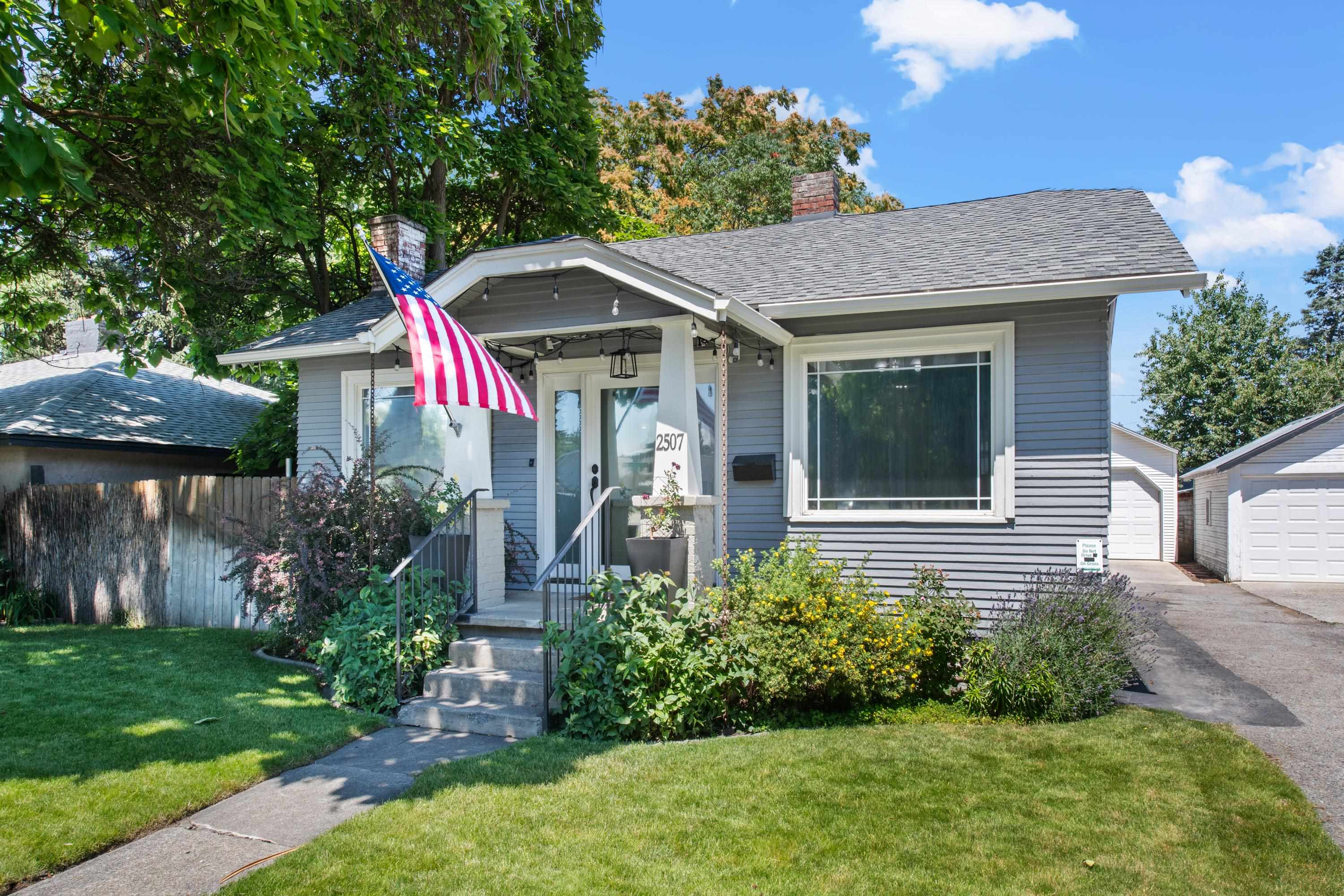 2507 E Mission Ave - Photo 2