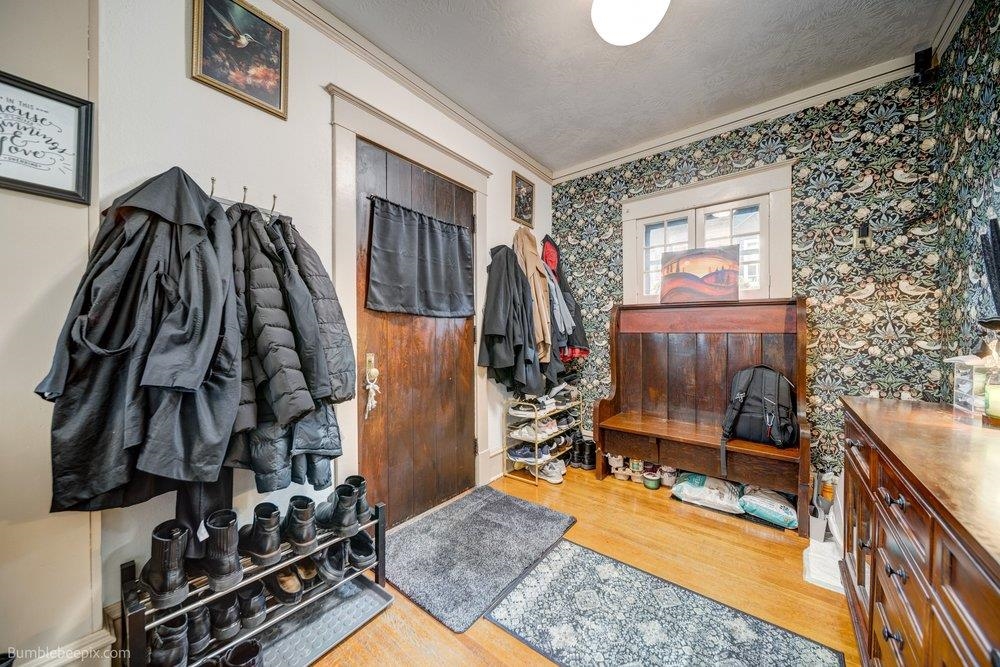 511 W 14TH Ave - Photo 9