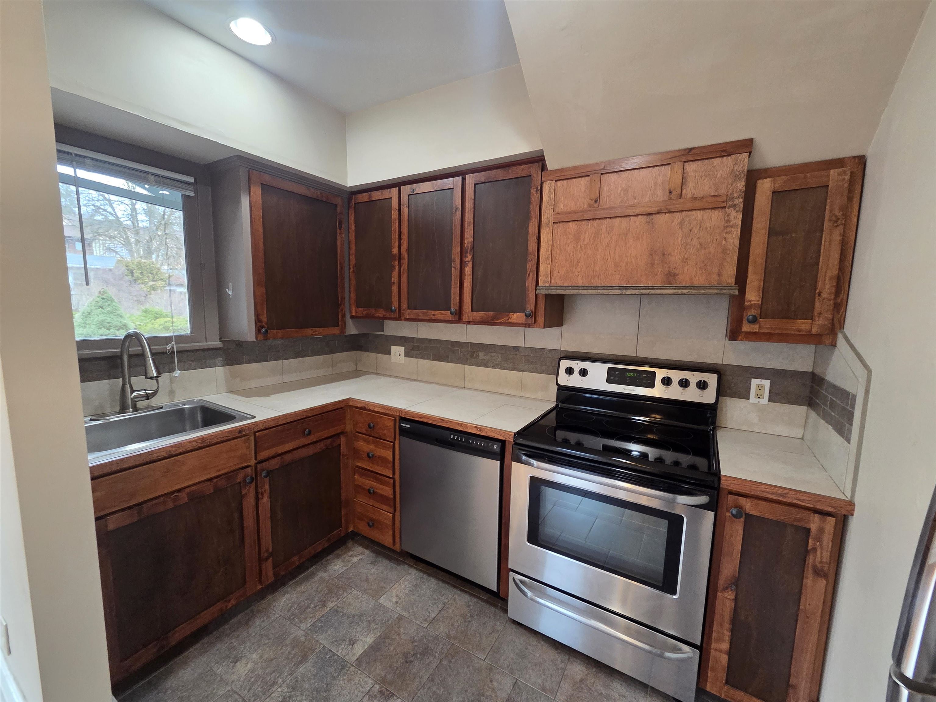 2217 W 5TH Ave - Photo 7