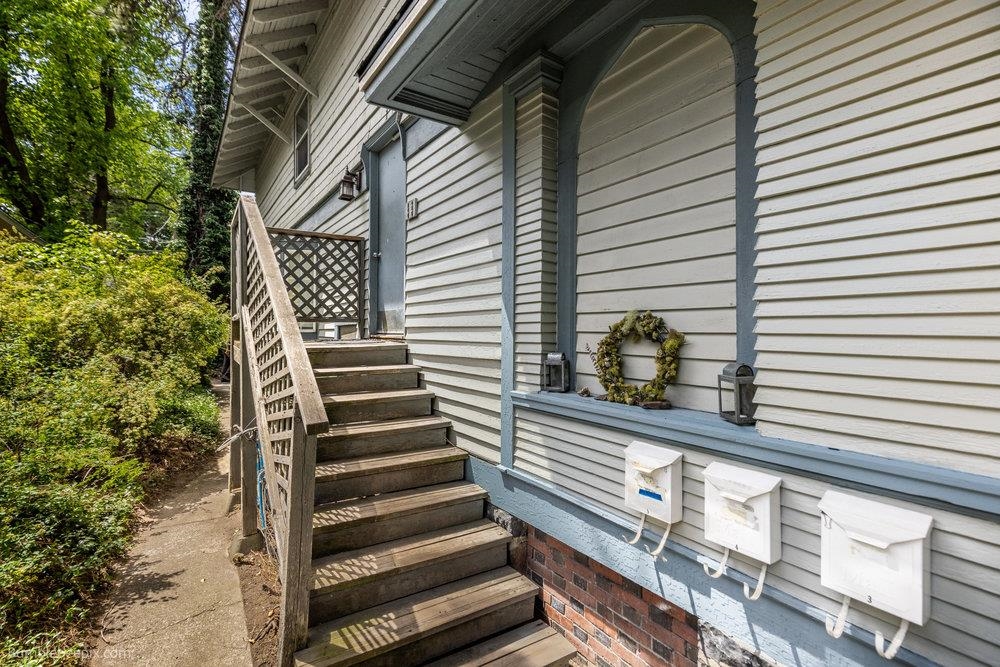 1621 W 9TH Ave - Photo 7