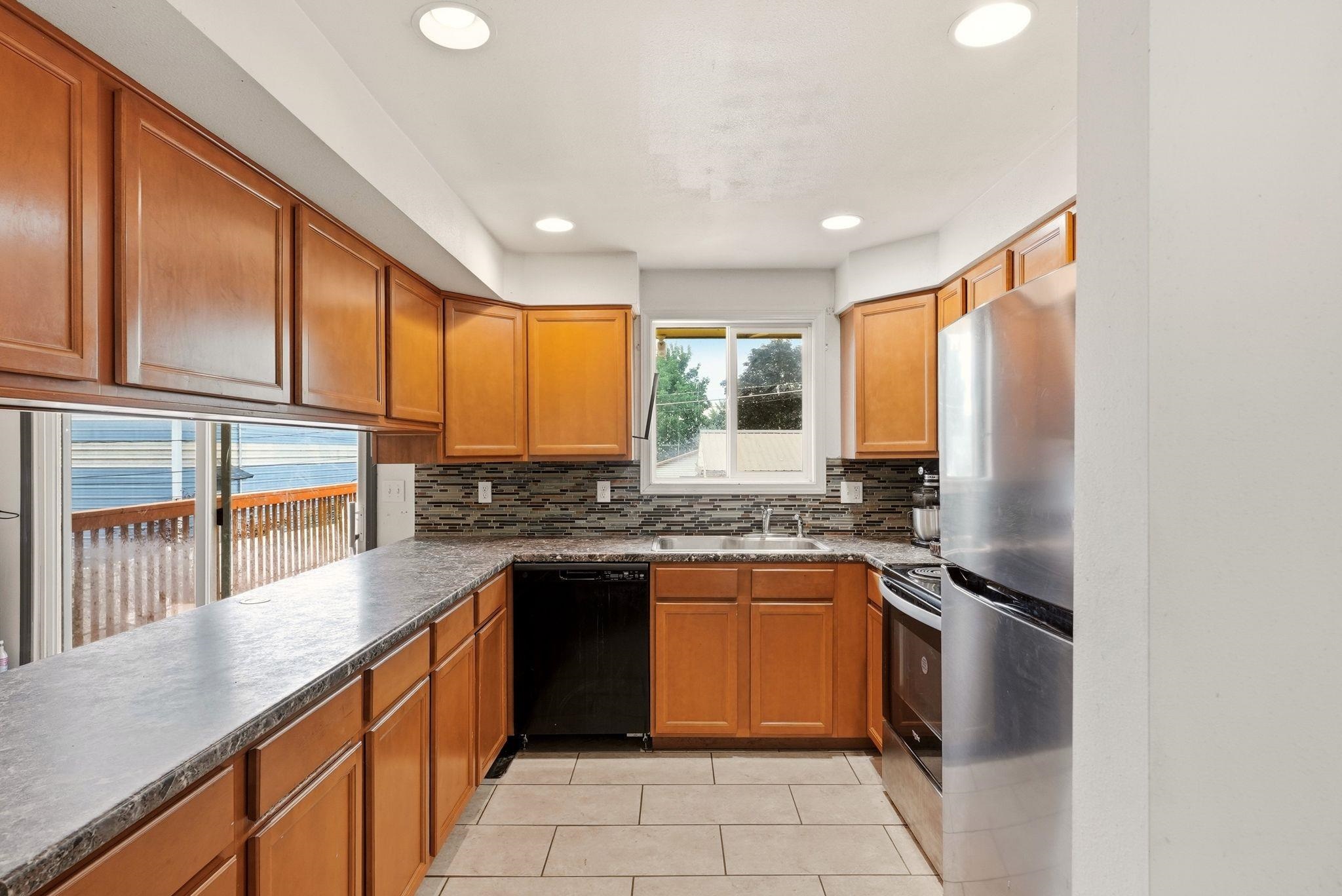 3023 E Ermina Ave - Photo 9