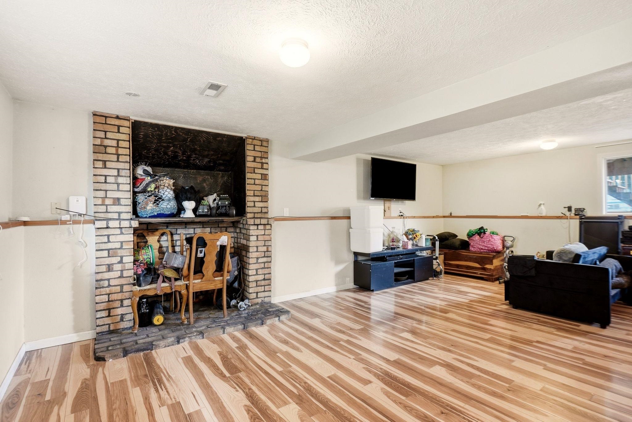 3023 E Ermina Ave - Photo 19