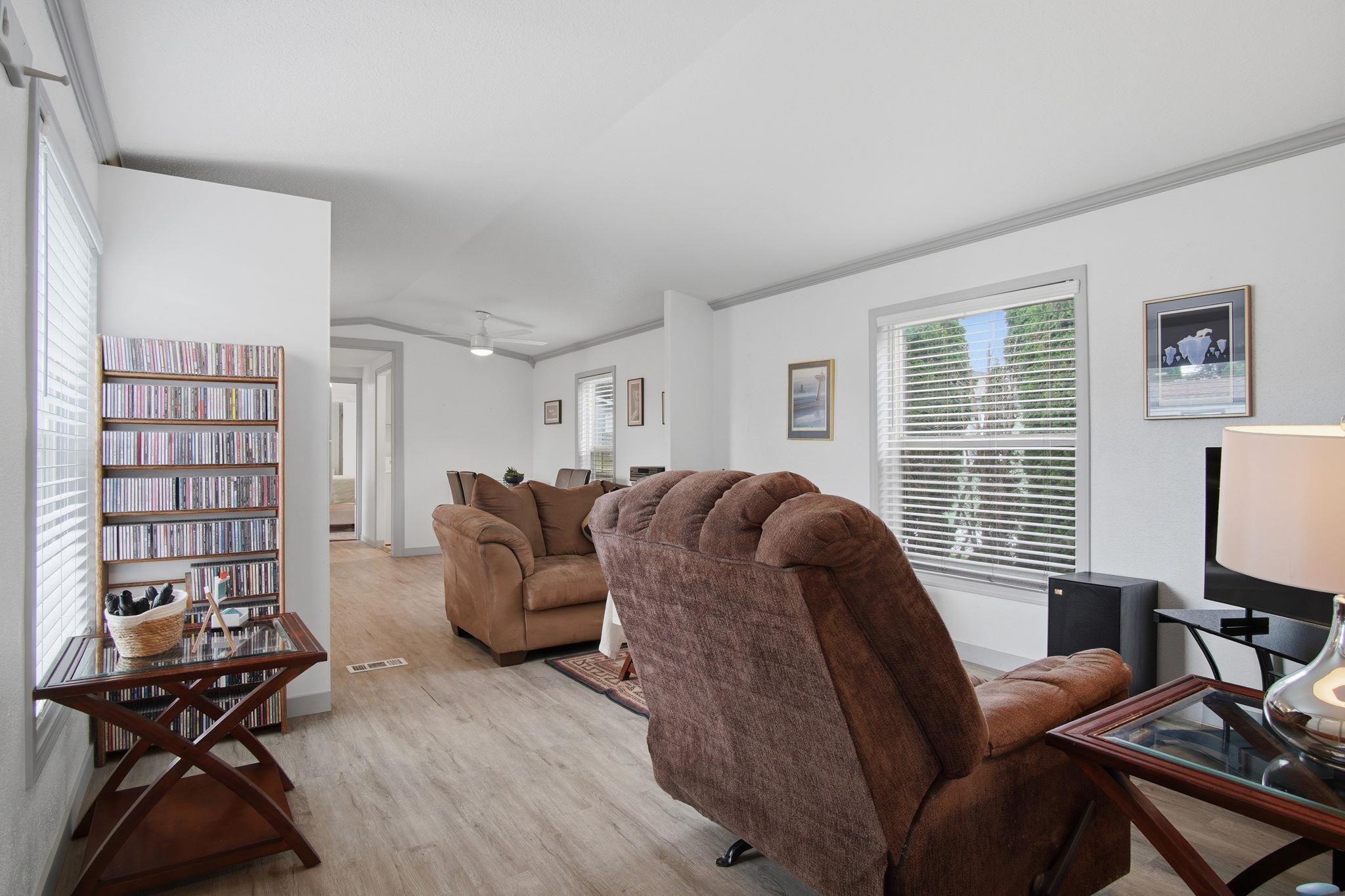 2201 N Craig Rd - Photo 7