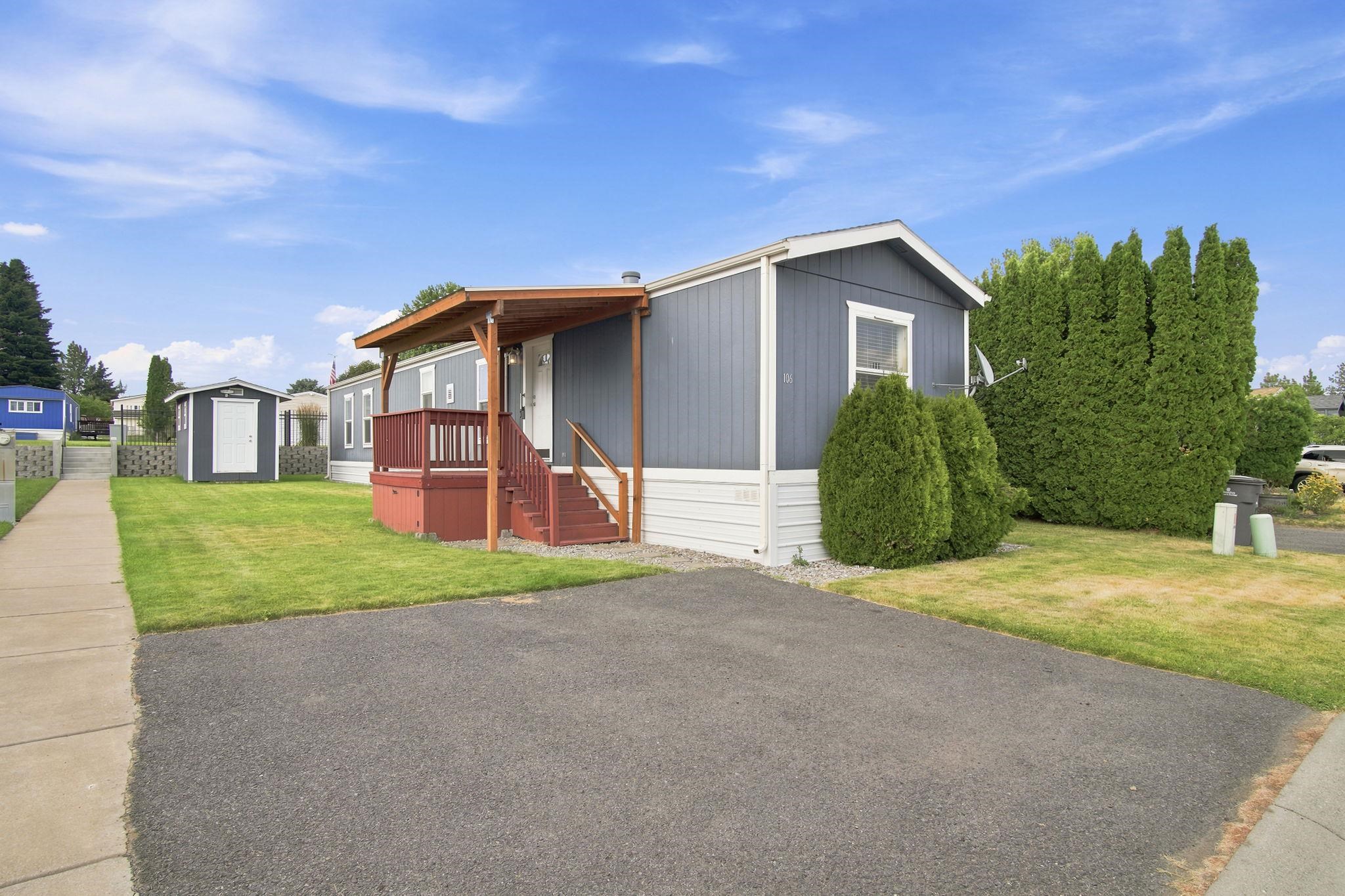 2201 N Craig Rd - Photo 1