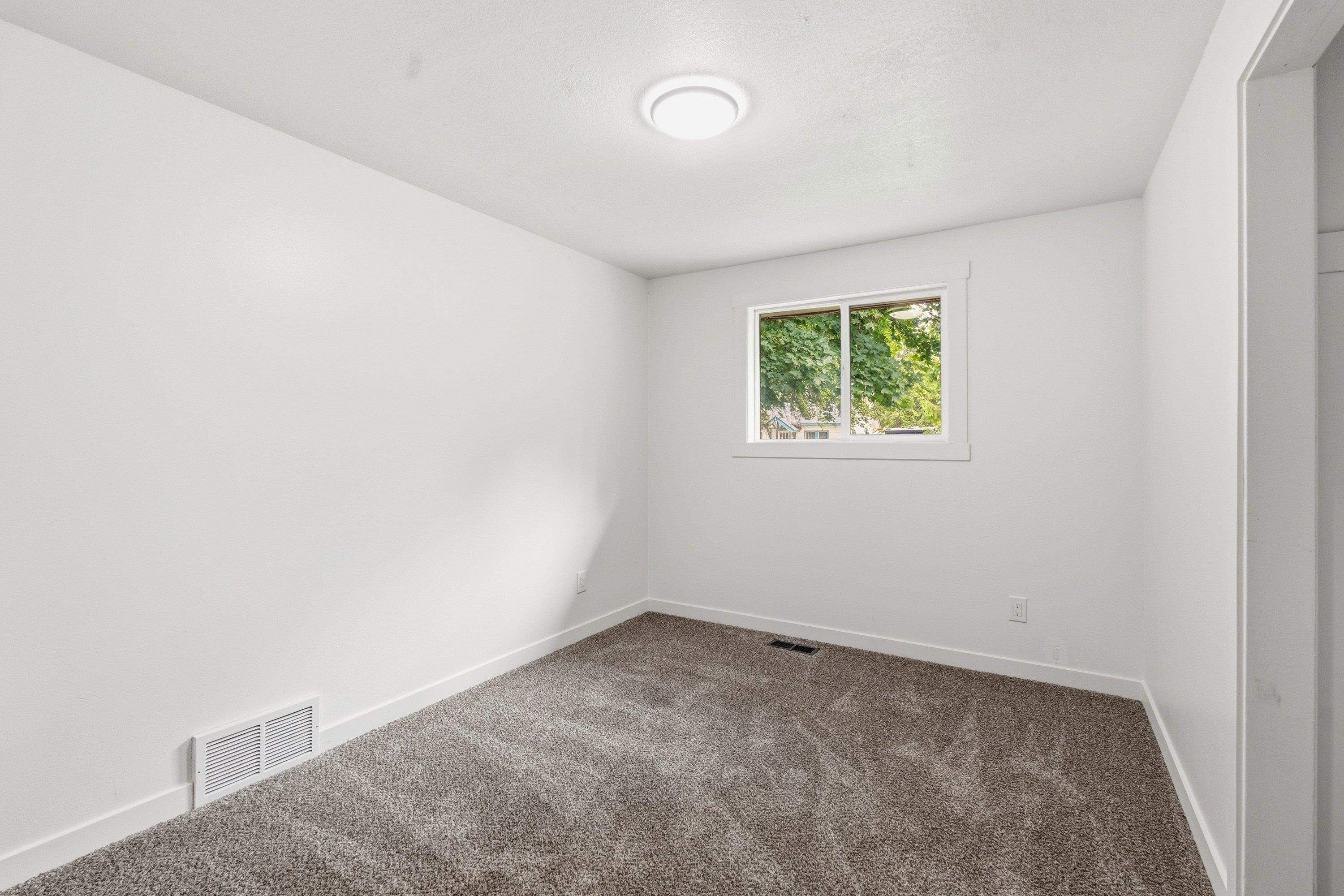 704 S Ralph St - Photo 17