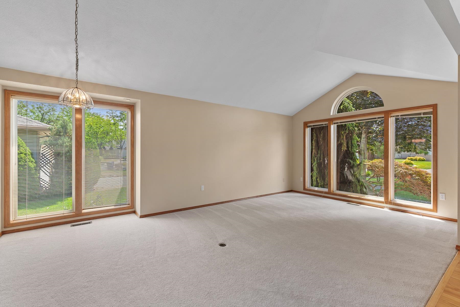 6502 N Park View Ln - Photo 5
