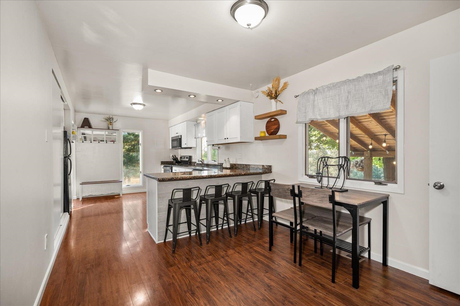 22309 W MCFARLANE Rd - Photo 10