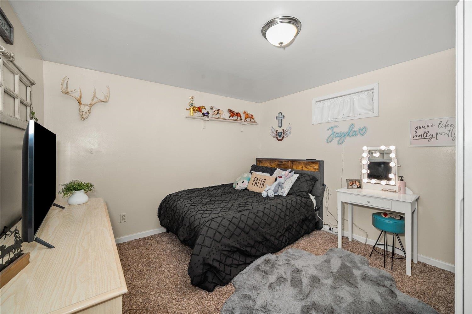 22309 W MCFARLANE Rd - Photo 19