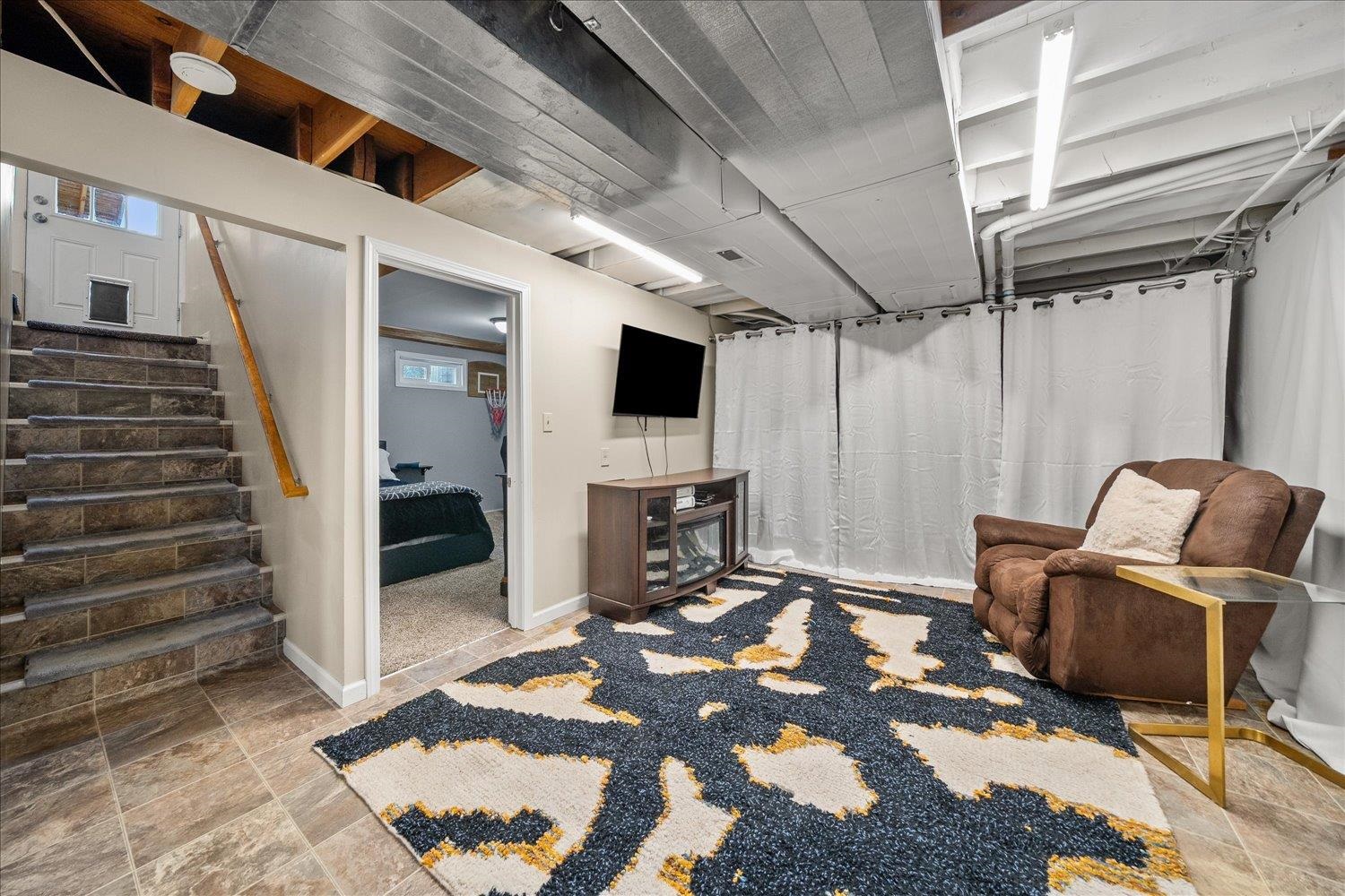 22309 W MCFARLANE Rd - Photo 20