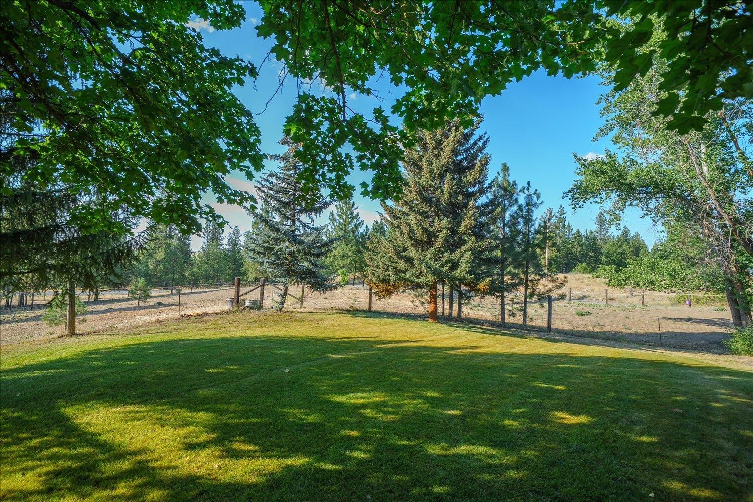 22309 W MCFARLANE Rd - Photo 27