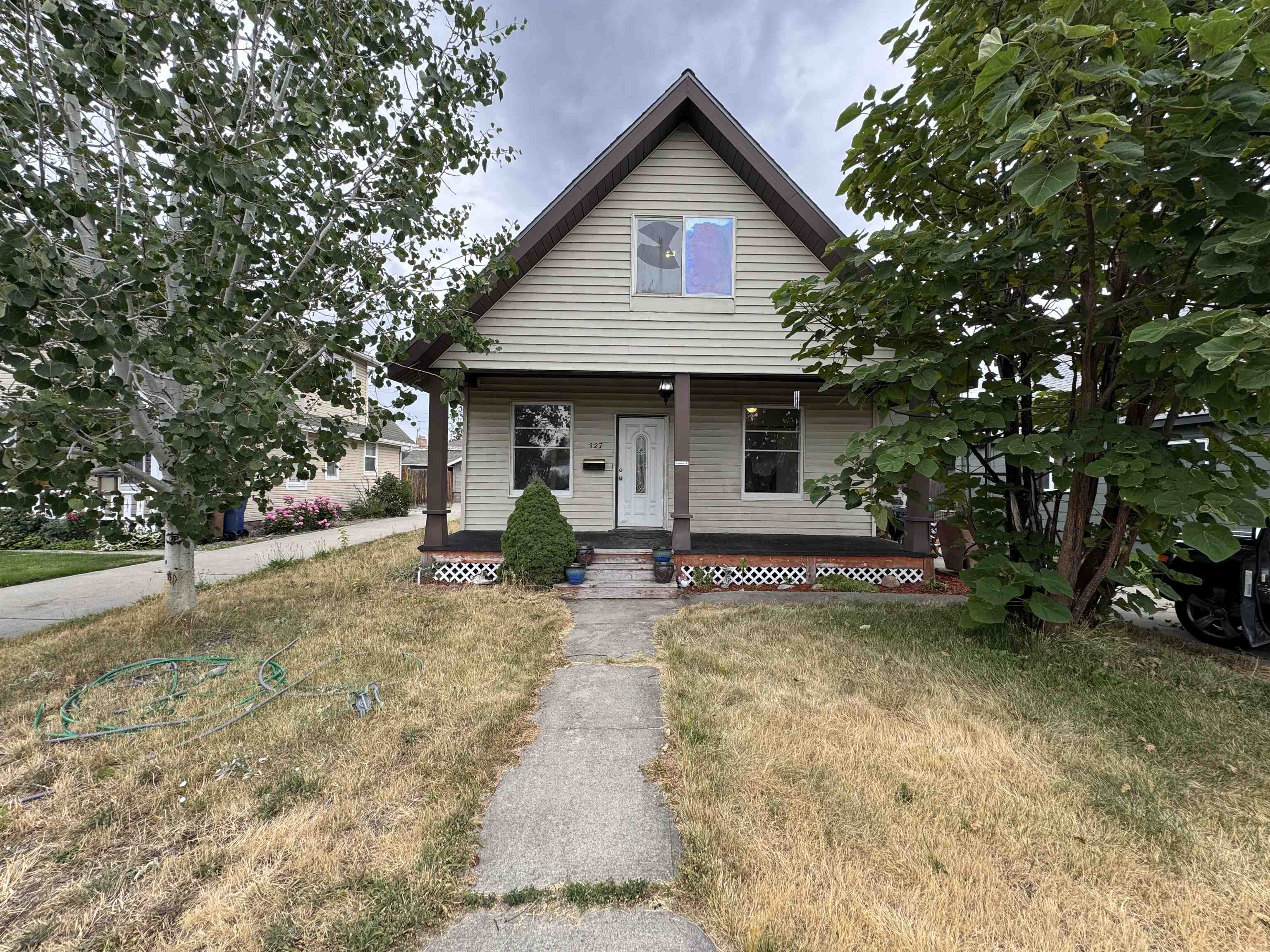 327 E Gordon Ave - Photo 1
