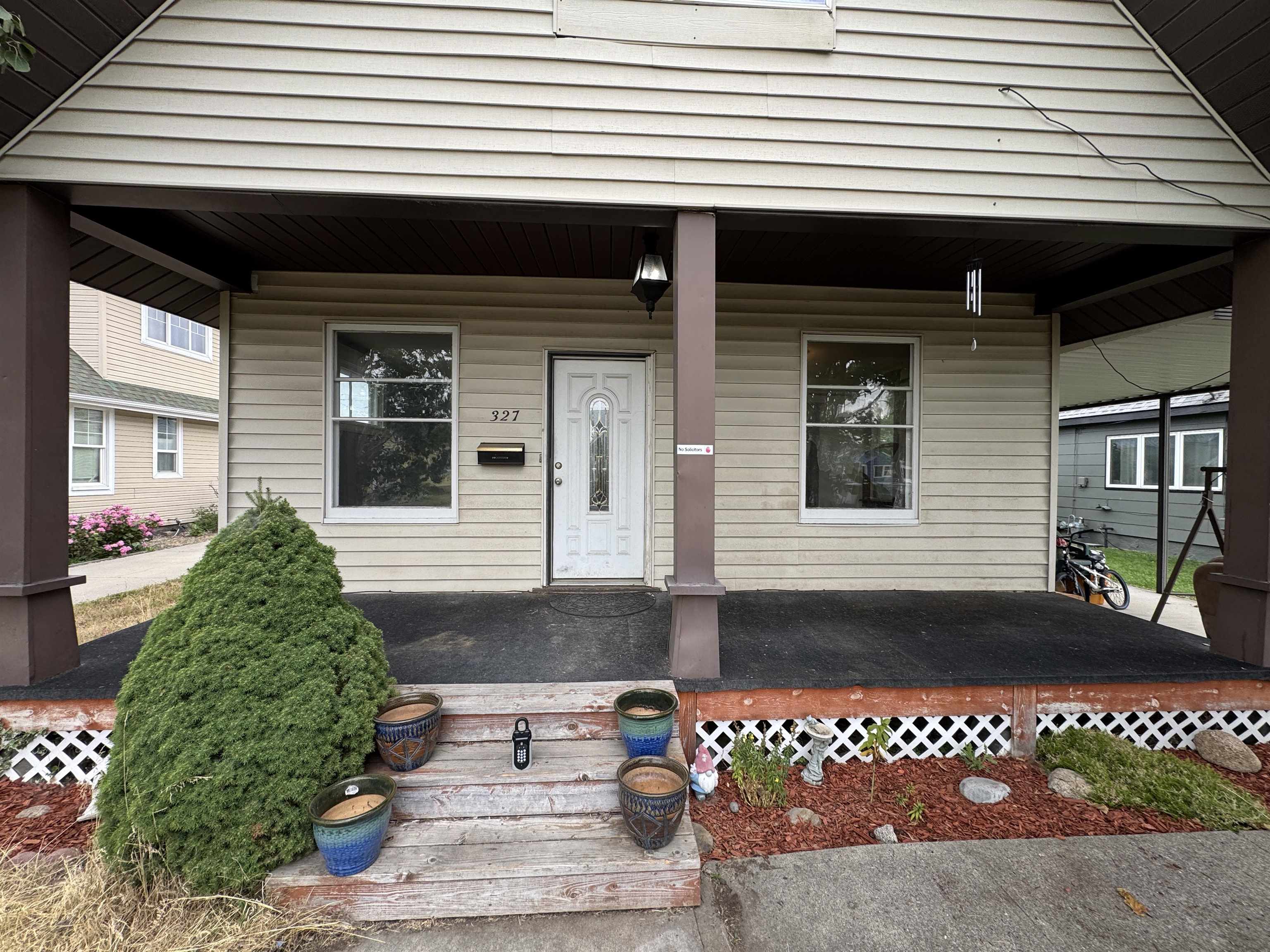 327 E Gordon Ave - Photo 2