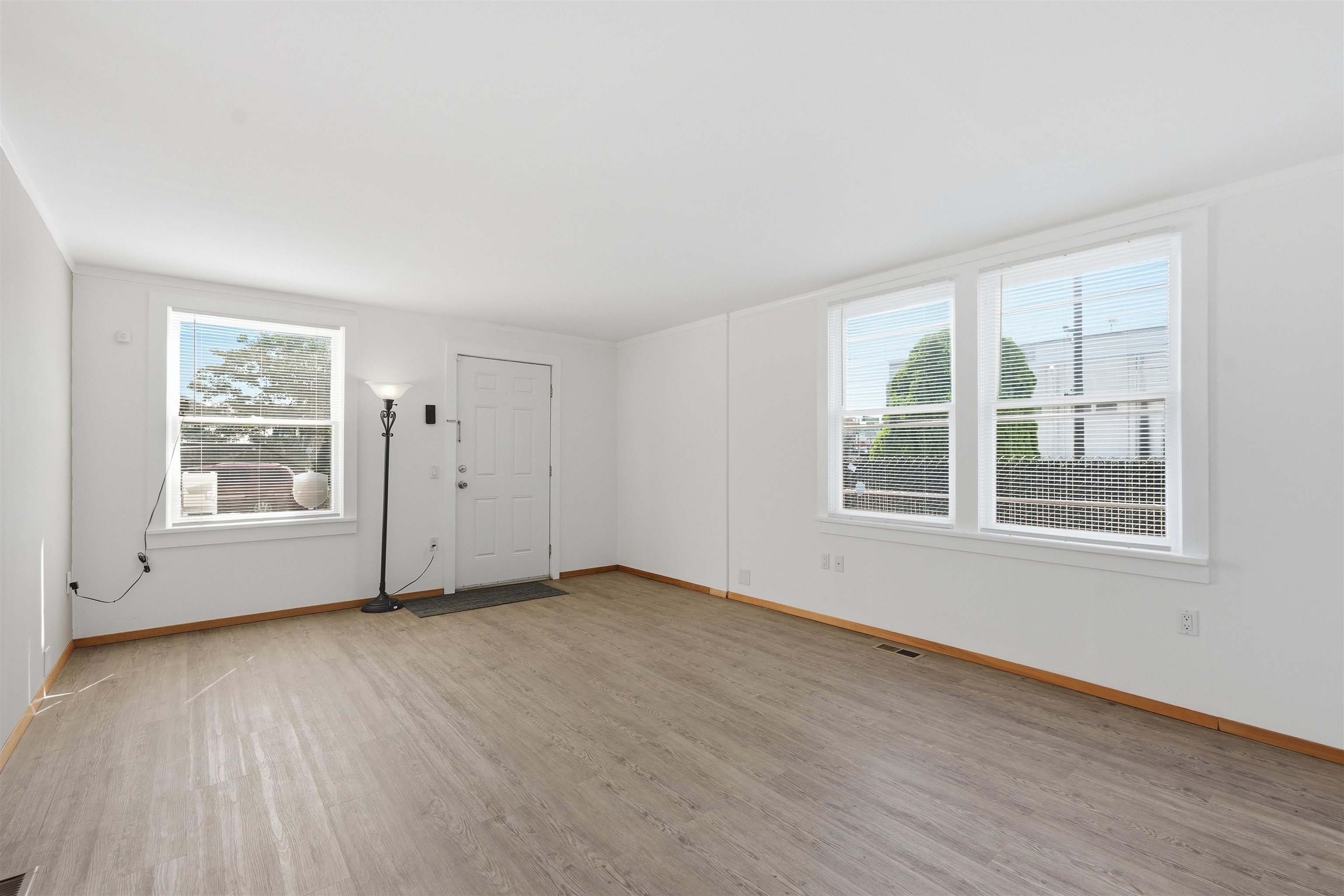 705 N Altamont St - Photo 4