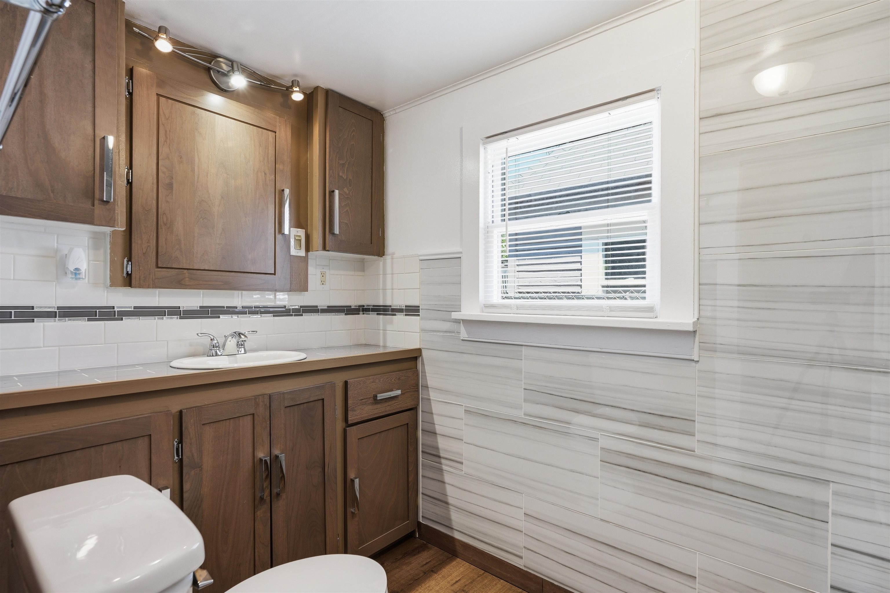 705 N Altamont St - Photo 17