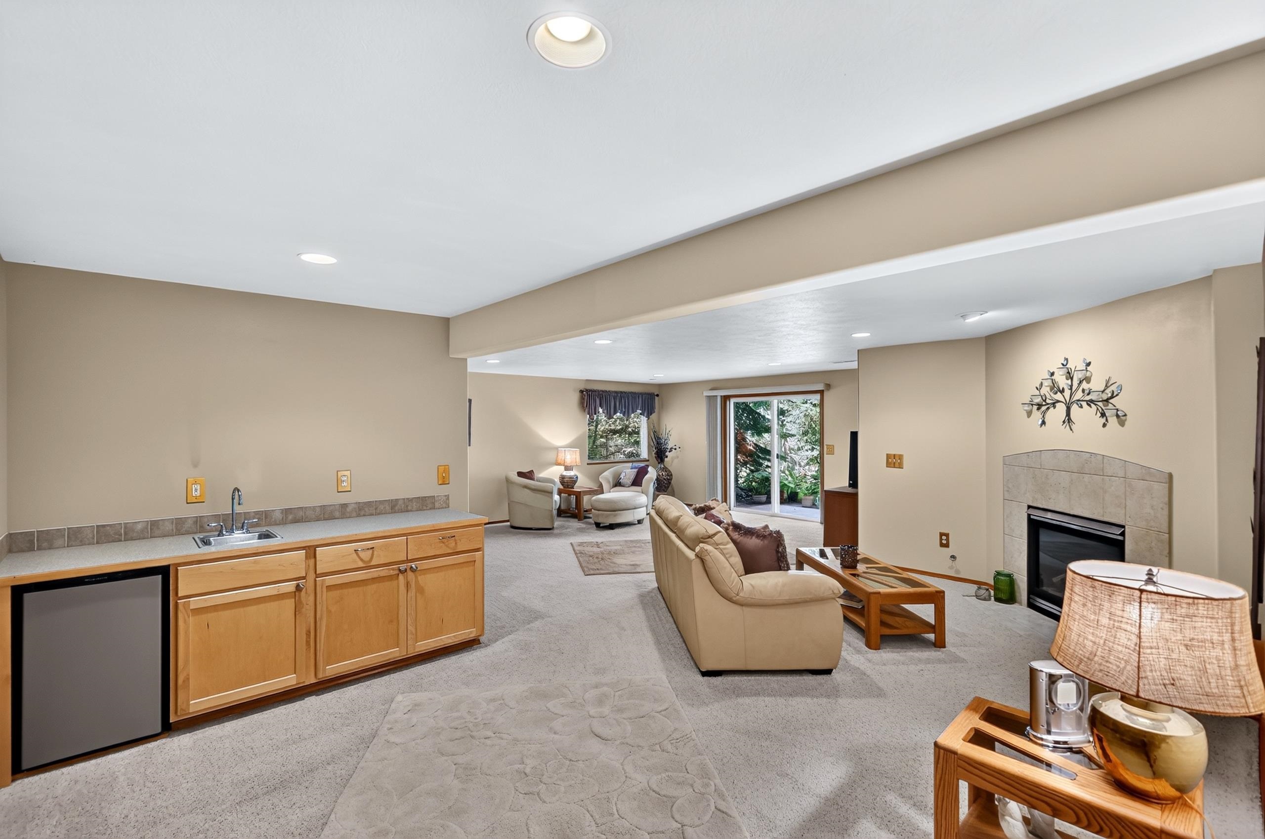 813 E Golden Rd - Photo 30