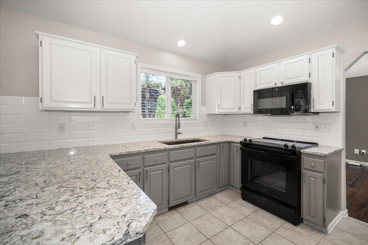 1216 W Candlewood Ct - Photo 8