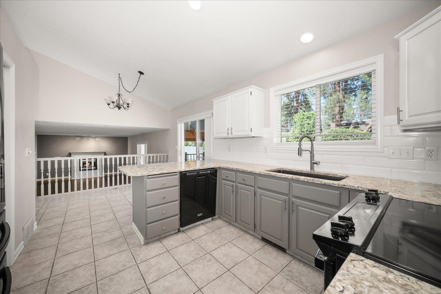 1216 W Candlewood Ct - Photo 7