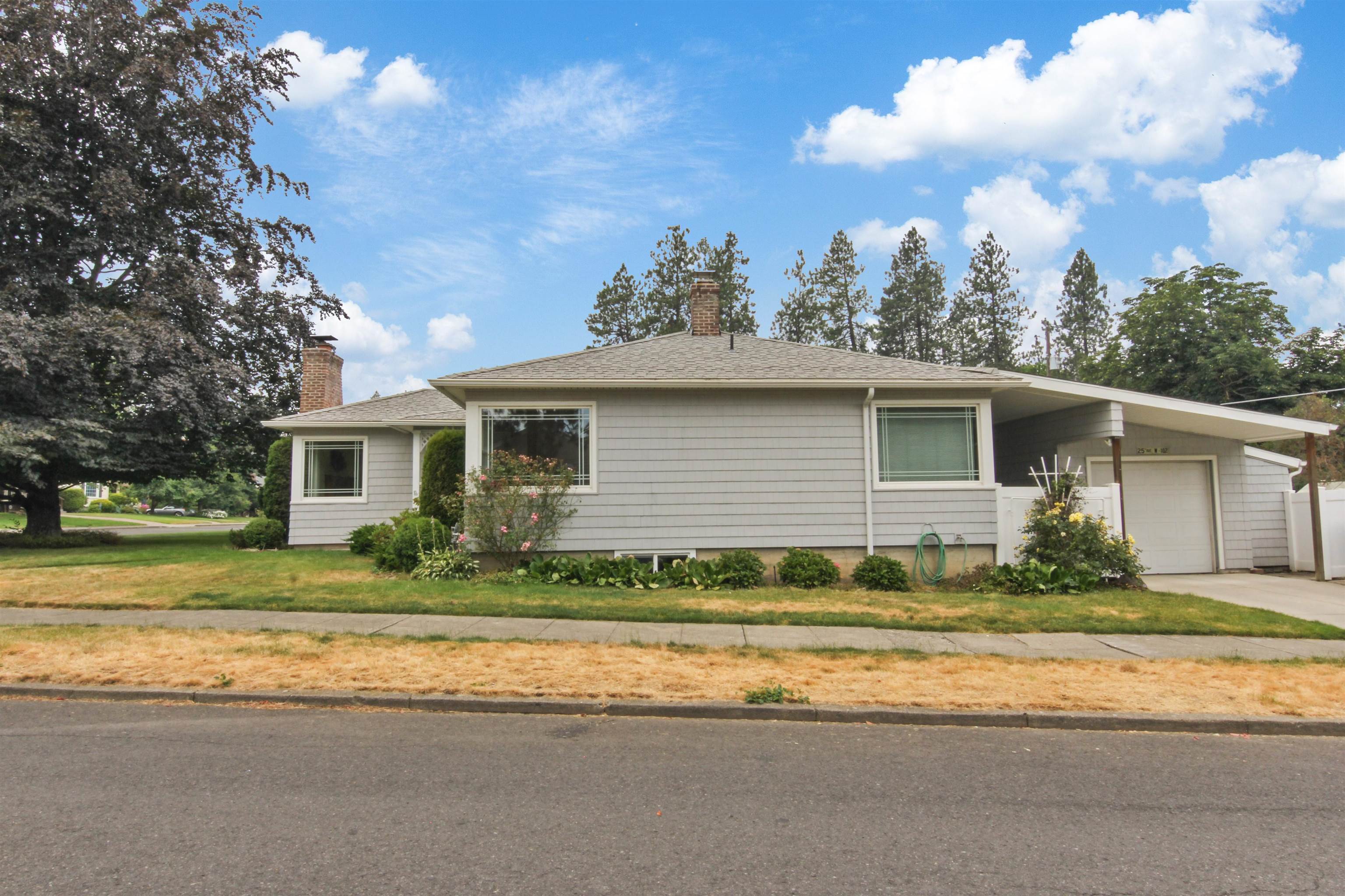 102 W 25TH Ave - Photo 3