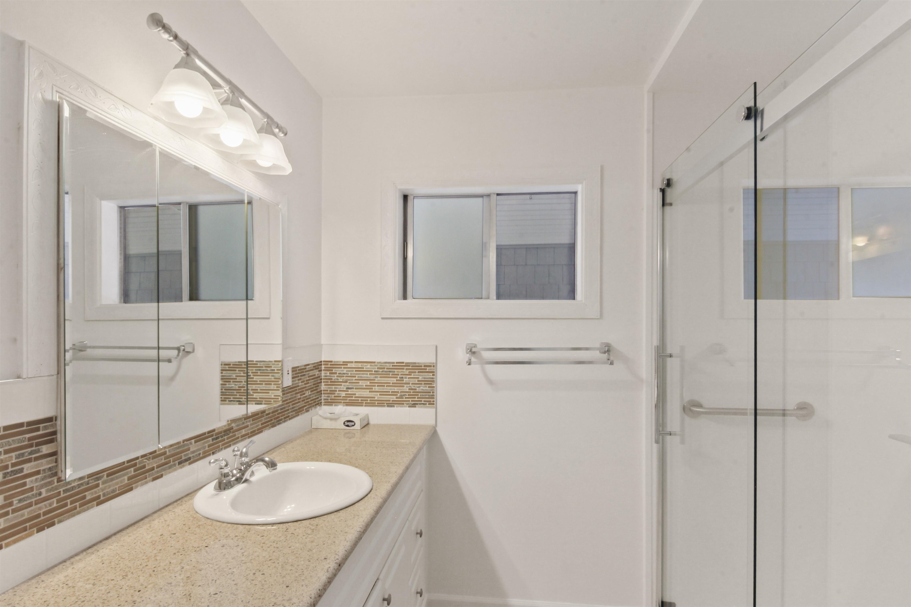 102 W 25TH Ave - Photo 12