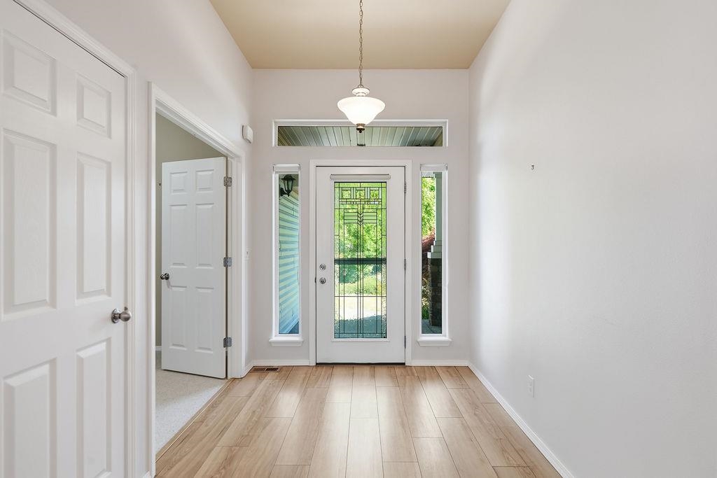 14422 E Olympic Ave - Photo 3