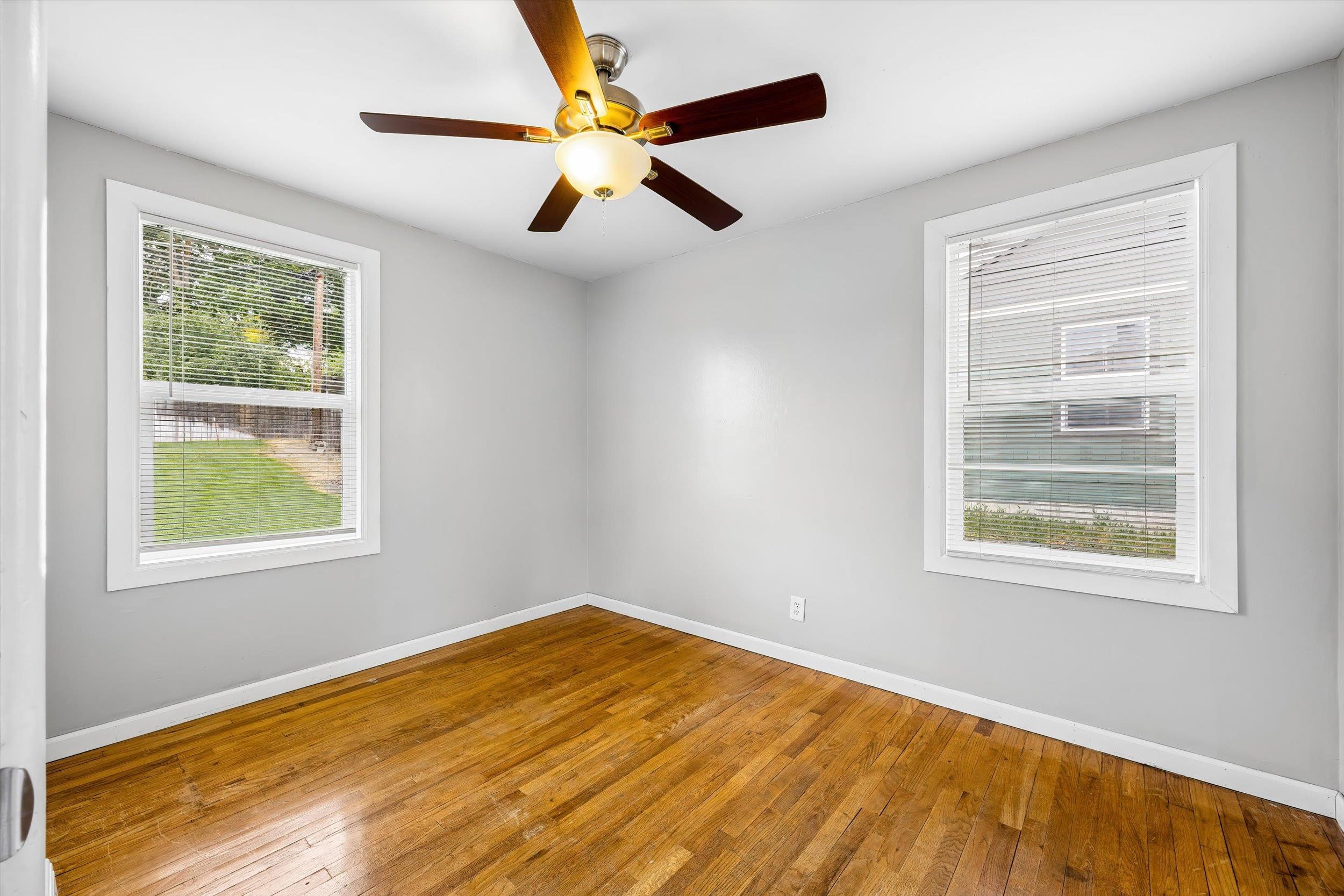5828 N Milton St - Photo 18