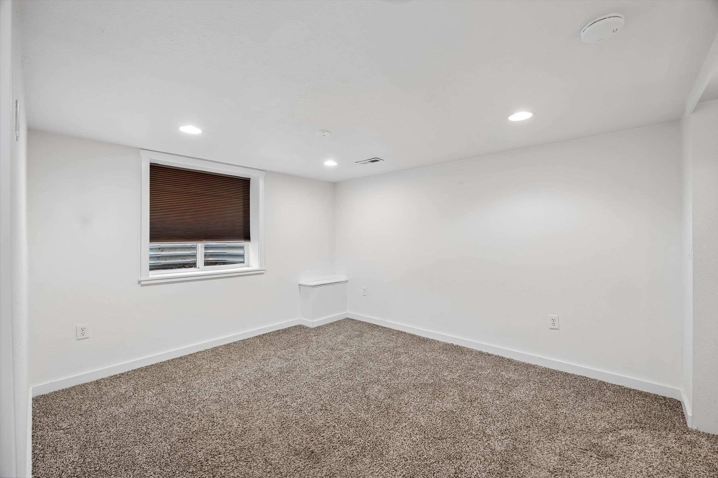 5828 N Milton St - Photo 24