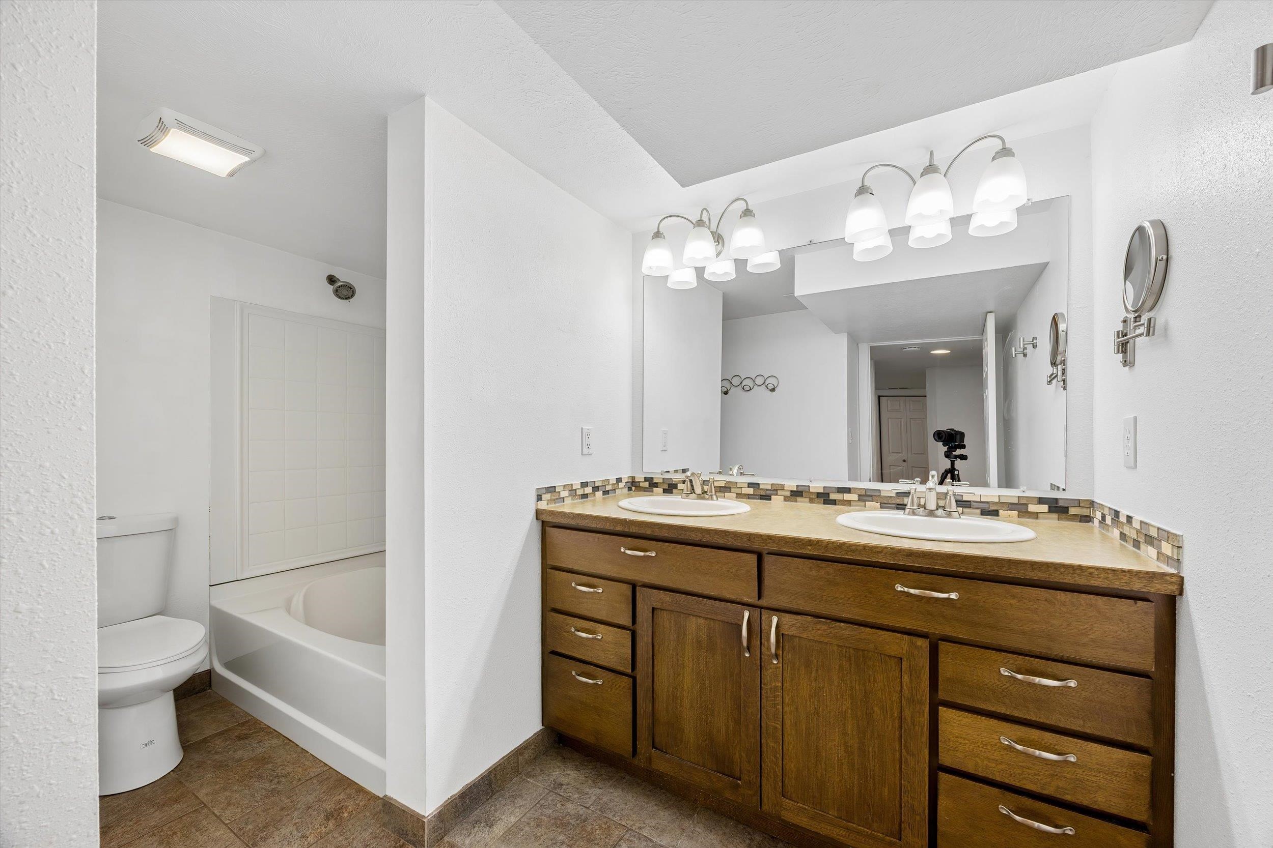 5828 N Milton St - Photo 27