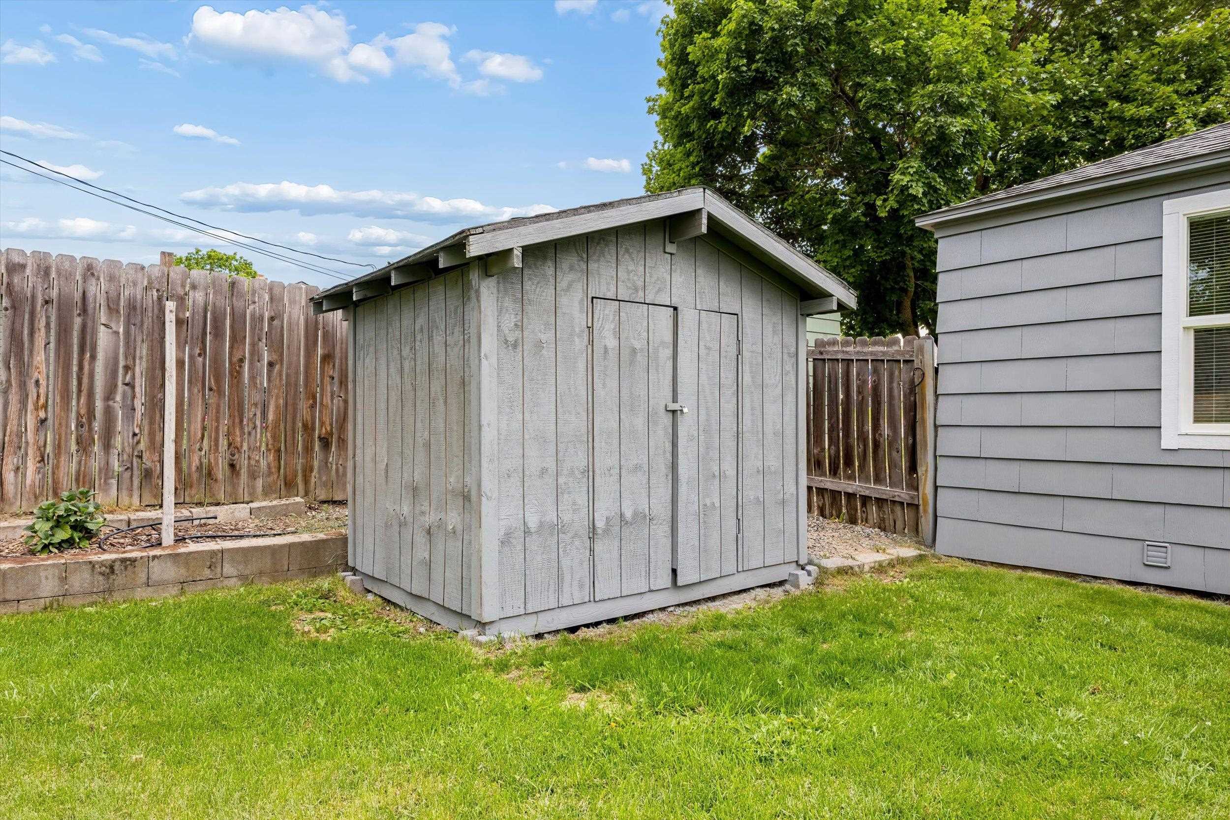 5828 N Milton St - Photo 35
