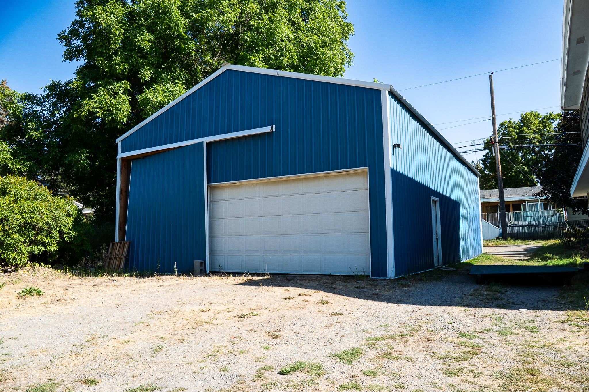 3608 E 20TH Ave - Photo 44