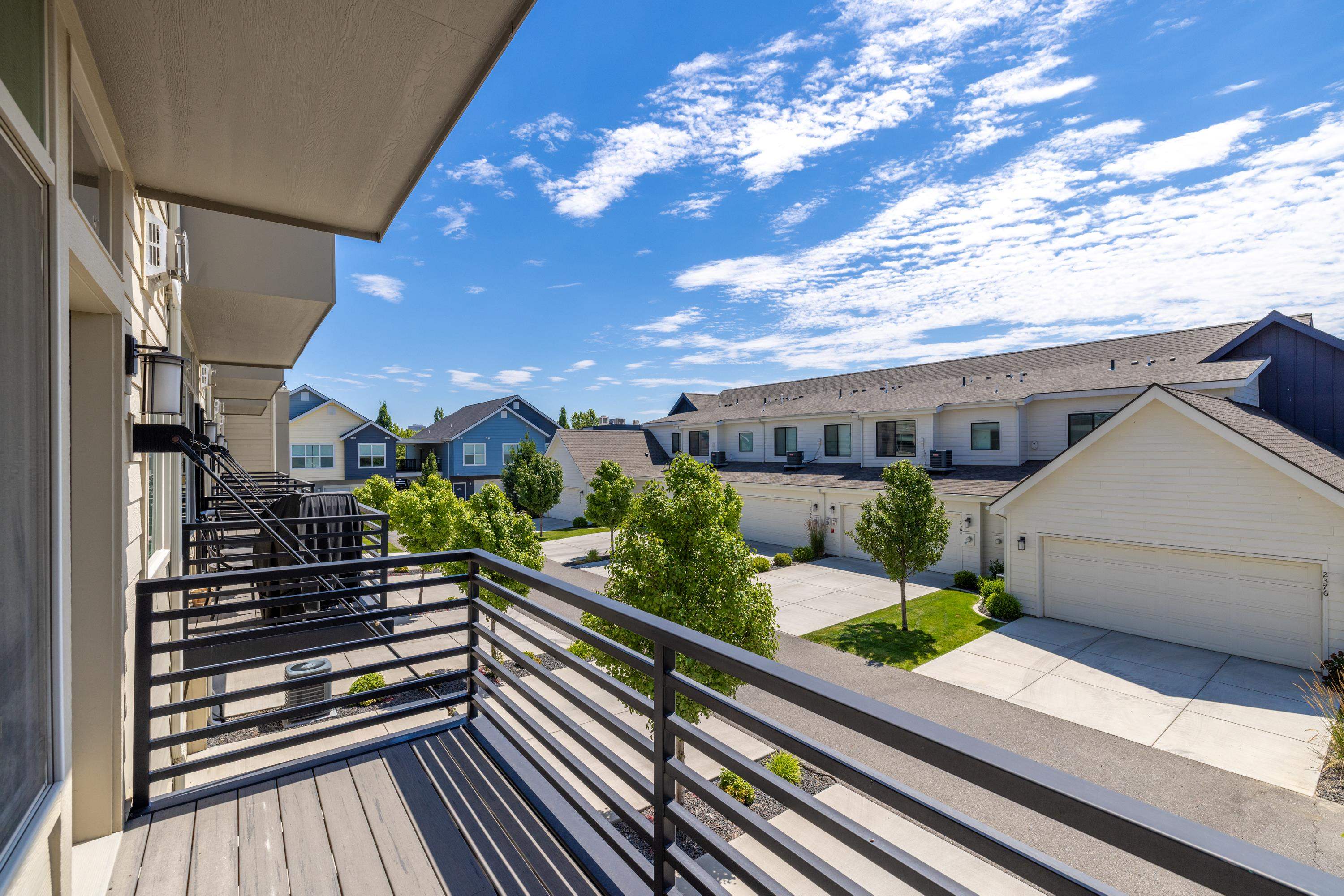 2377 W Summit Pkwy - Photo 13