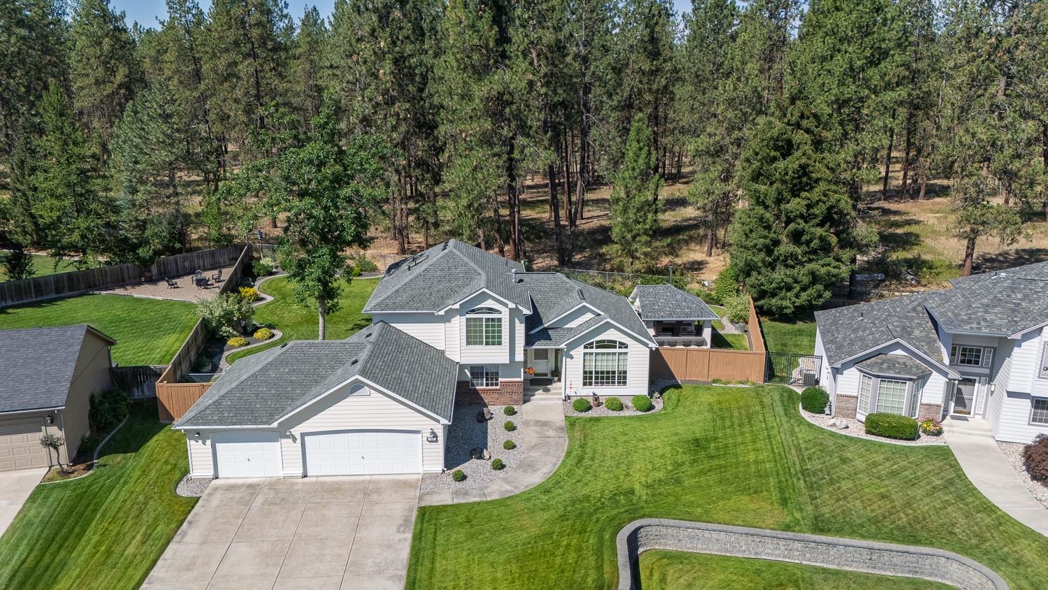 7511 W Greenside Ct - Photo 1