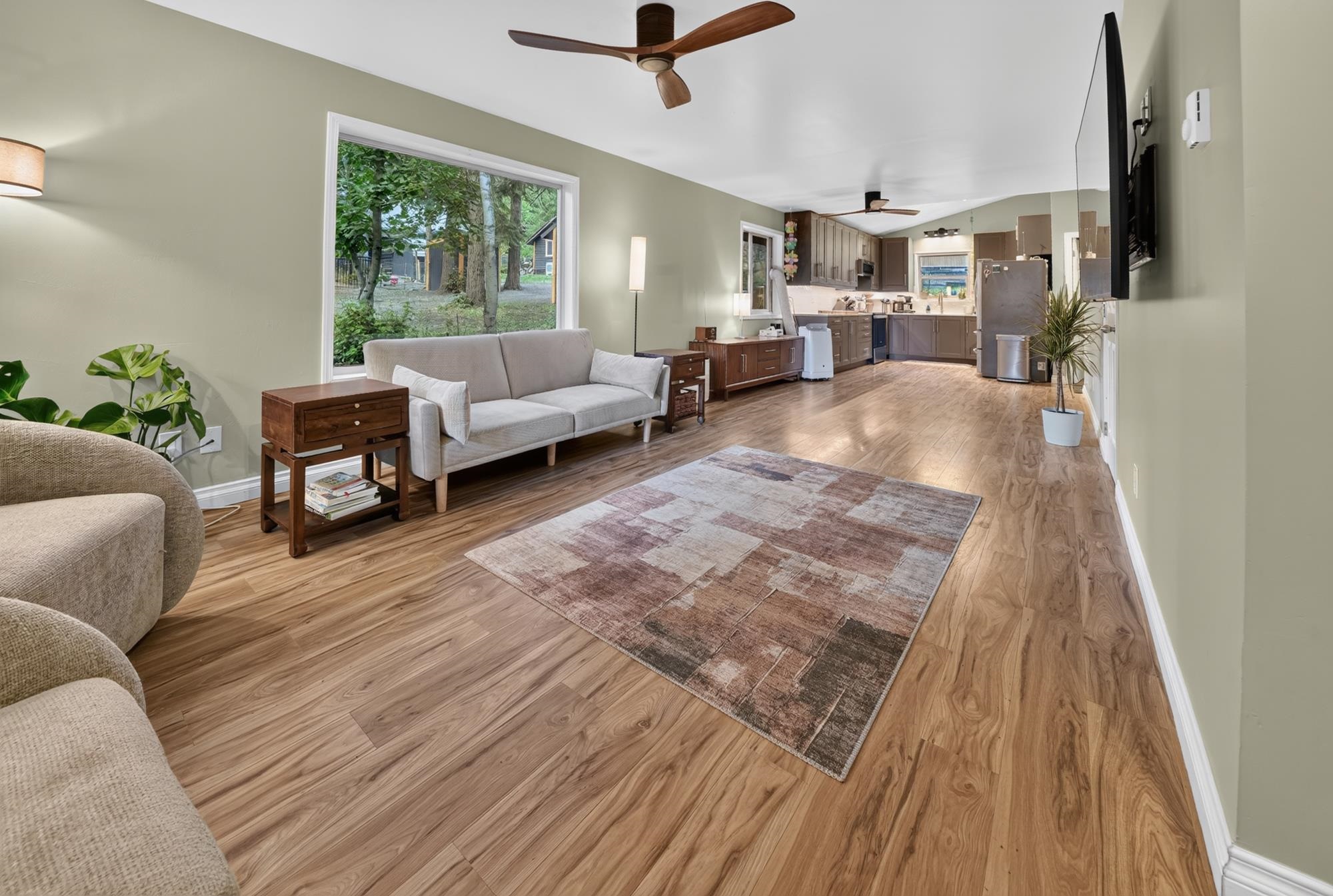 13906 N East Newman Lake Dr - Photo 3