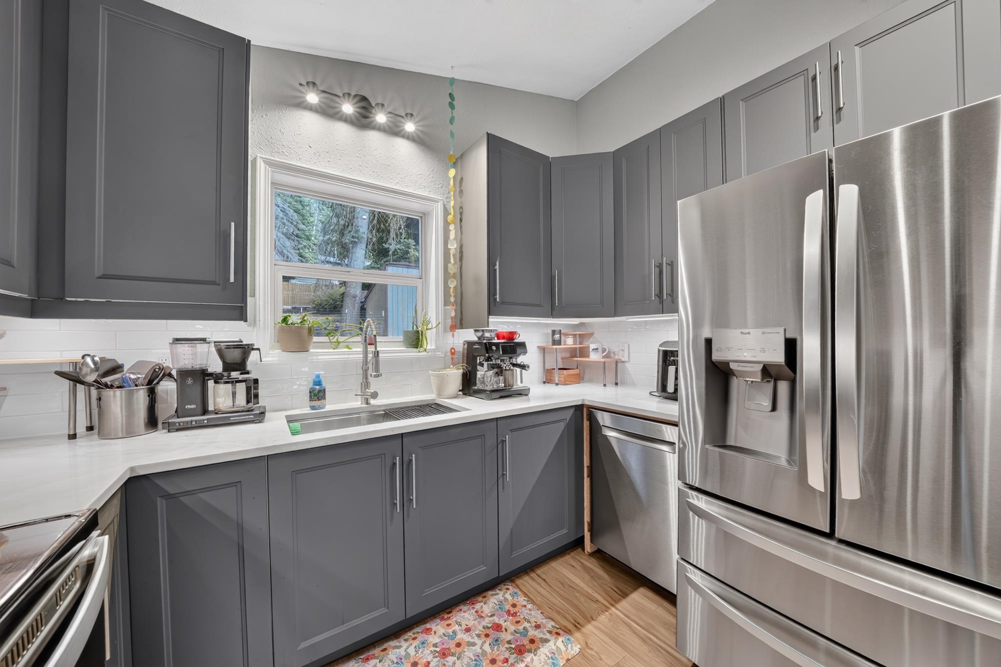 13906 N East Newman Lake Dr - Photo 6