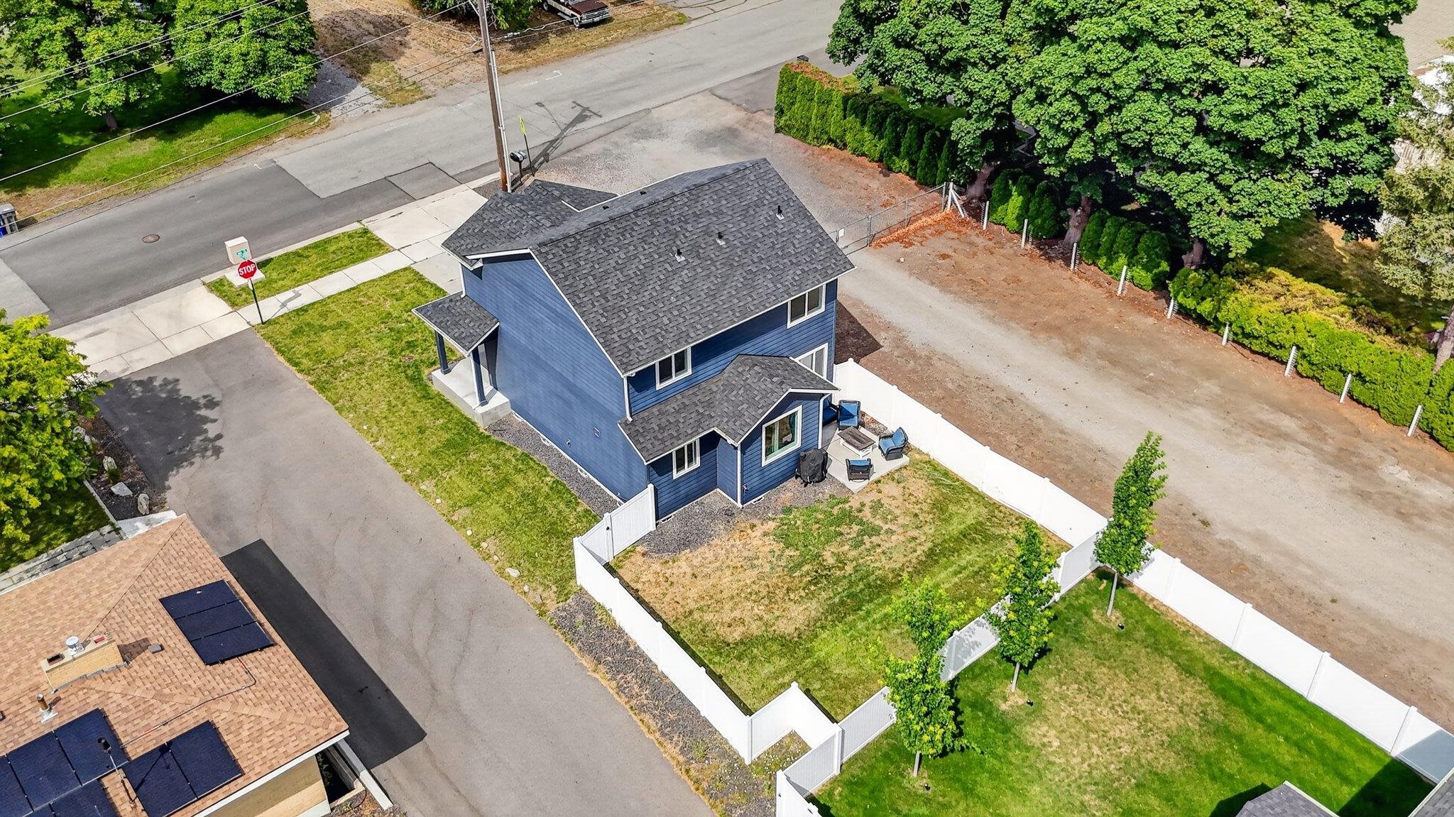 11728 E Alki Ave - Photo 35