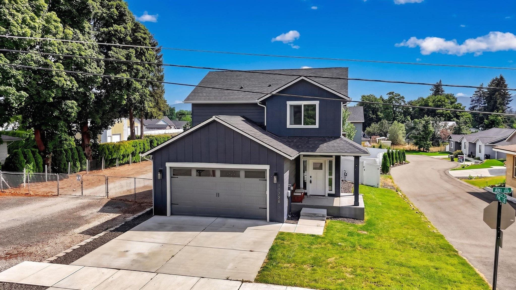 11728 E Alki Ave - Photo 2