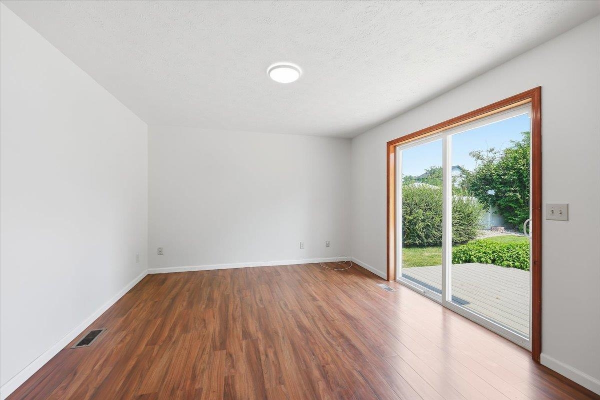 2819 S Bolivar Rd - Photo 8