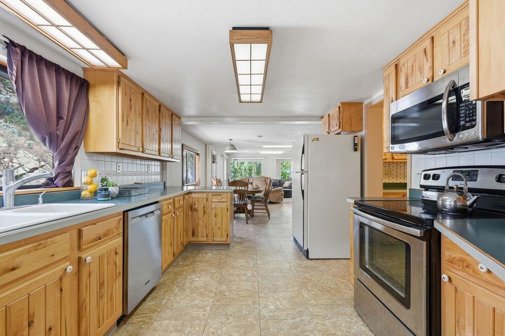 39879 W Mill Dr - Photo 18