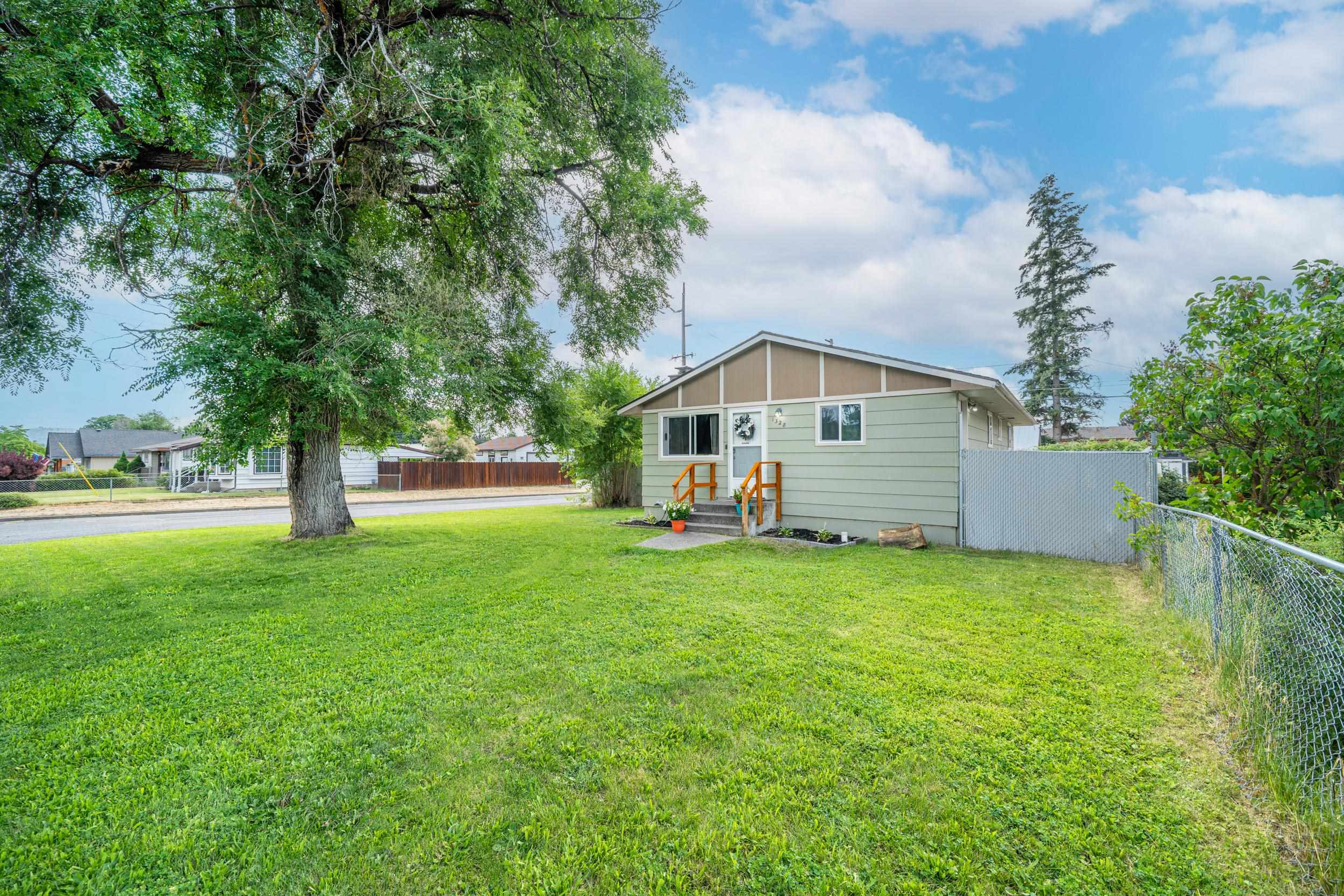 1328 E Joseph Ave - Photo 3