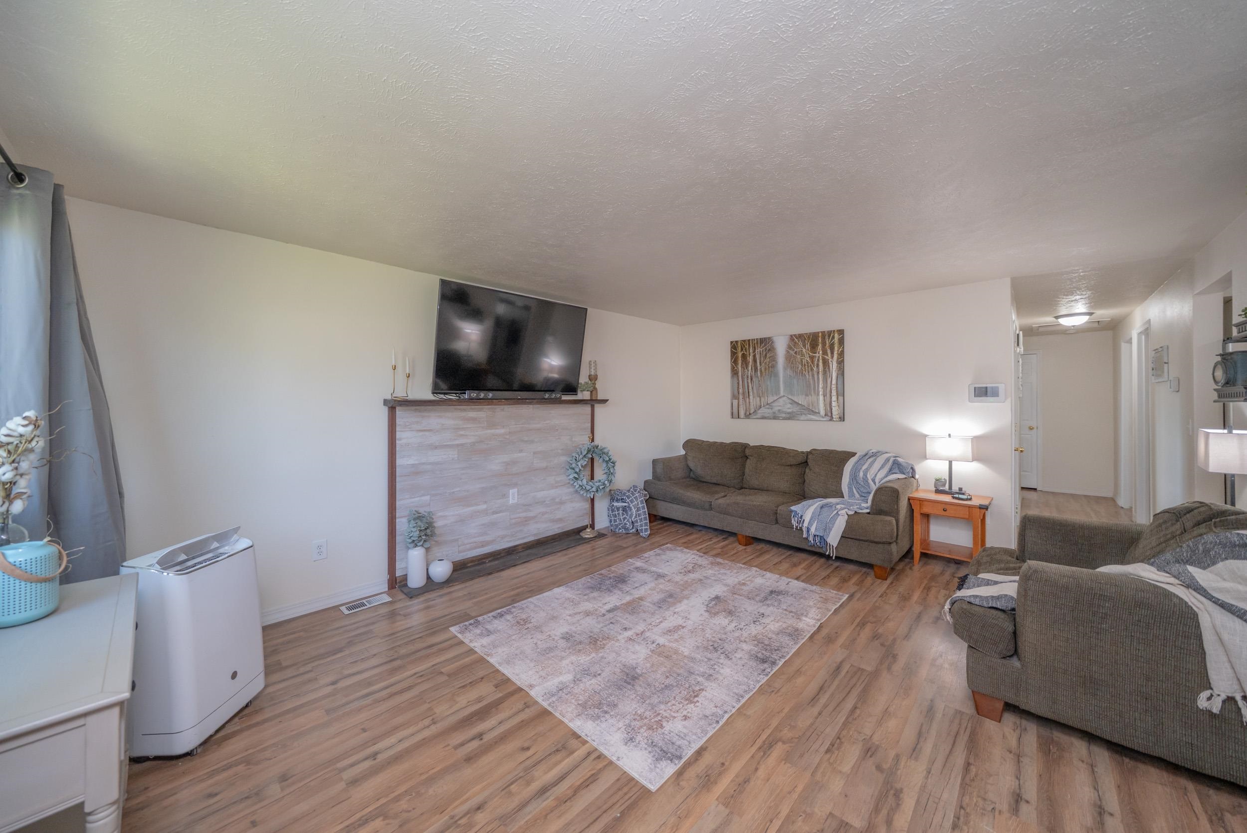 1328 E Joseph Ave - Photo 5