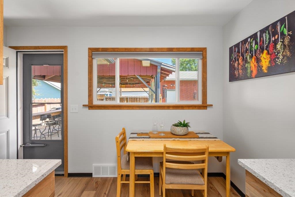 4518 N WALNUT St - Photo 11