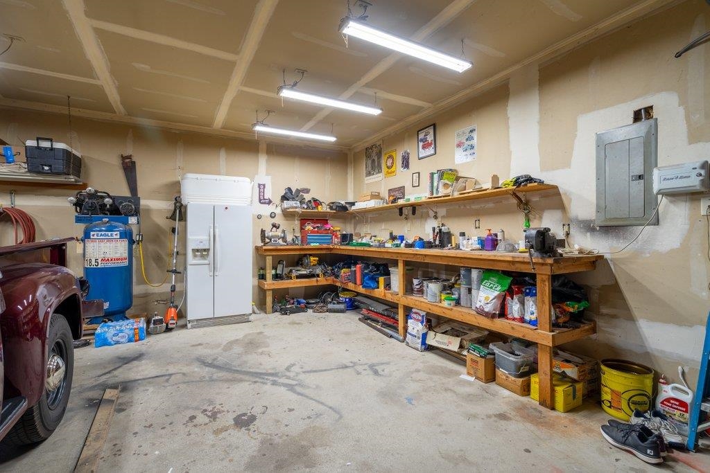 4518 N WALNUT St - Photo 33