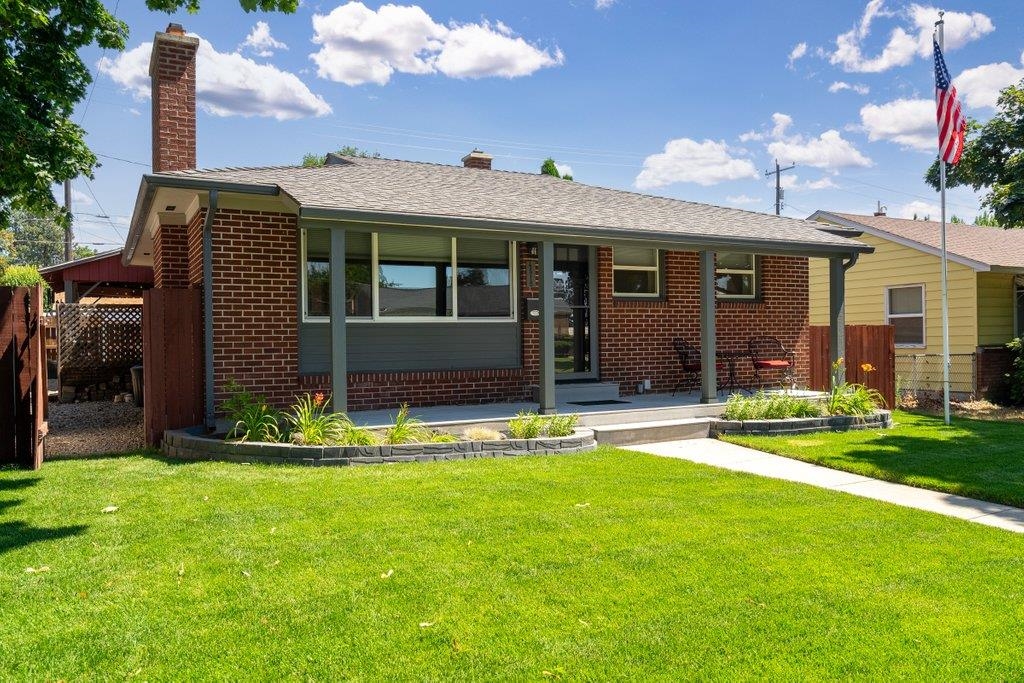 4518 N WALNUT St - Photo 3