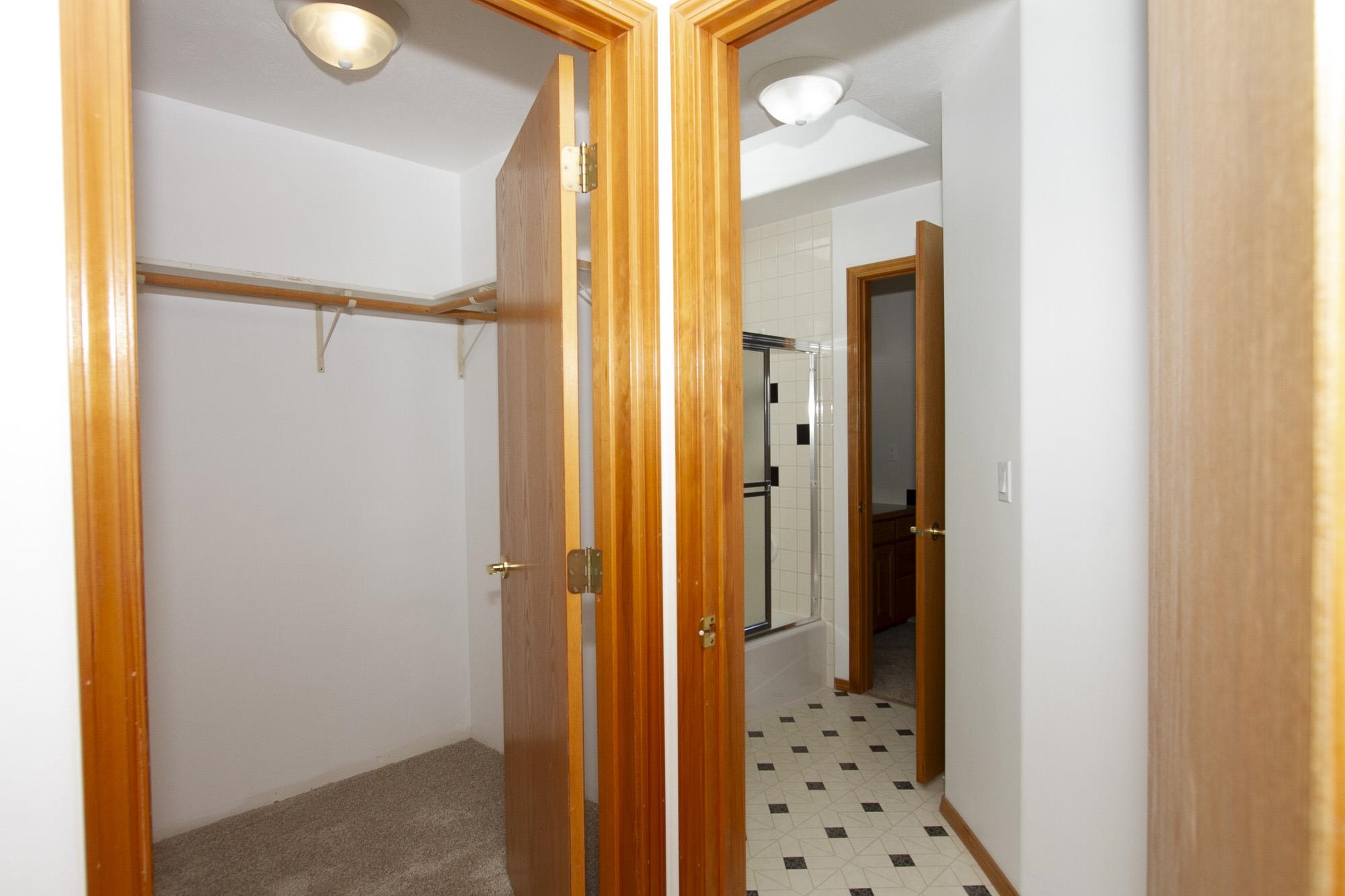 1107 Pinebrook Dr - Photo 30