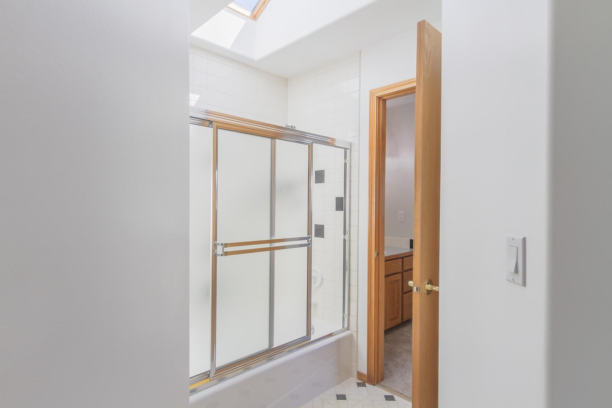 1107 Pinebrook Dr - Photo 32