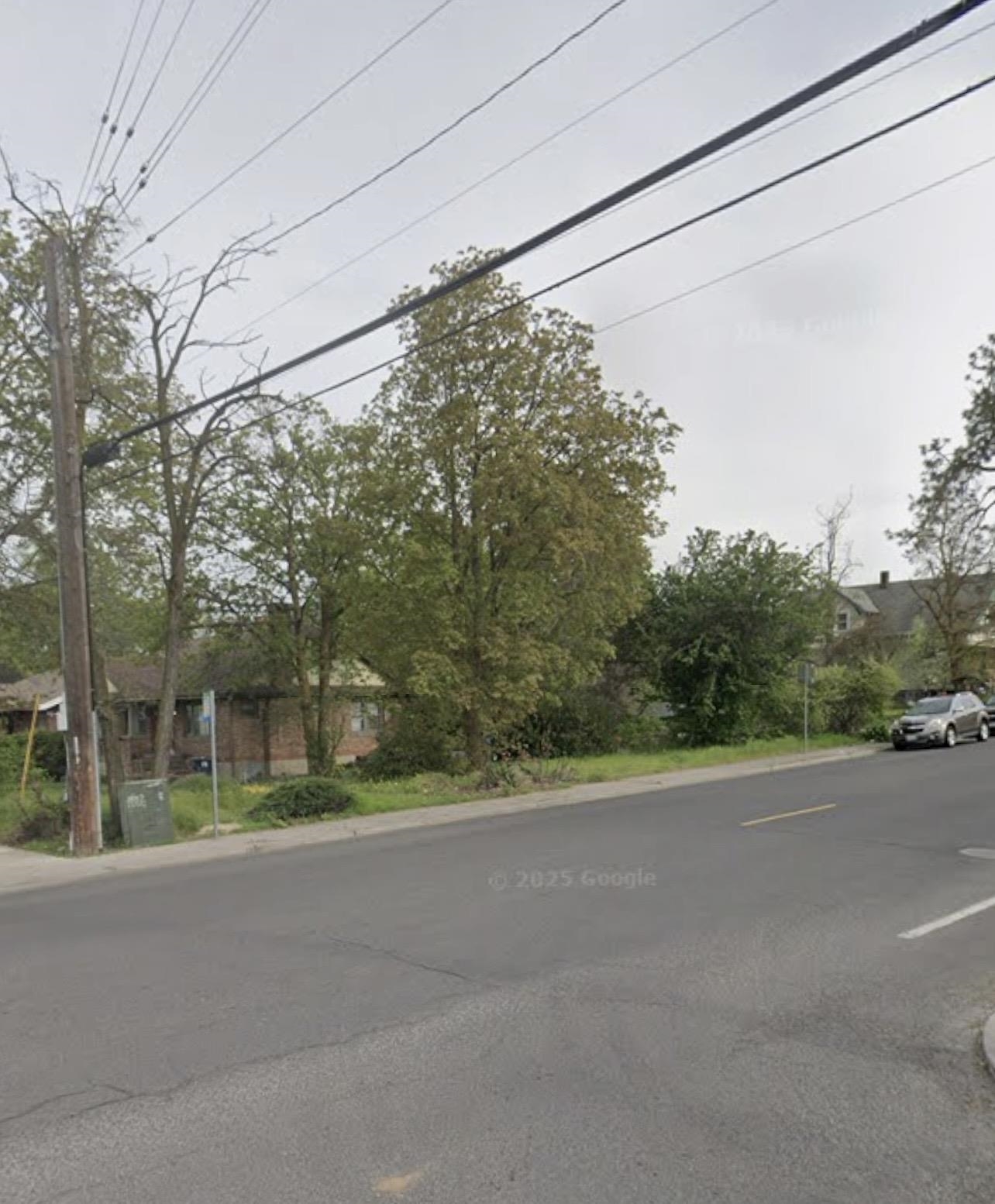 1004 E 5th Ave - Photo 1