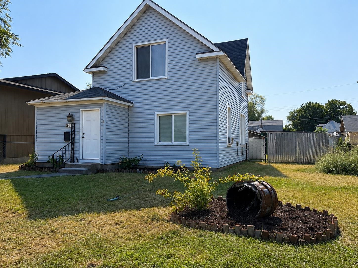 2523 N Nevada St - Photo 1