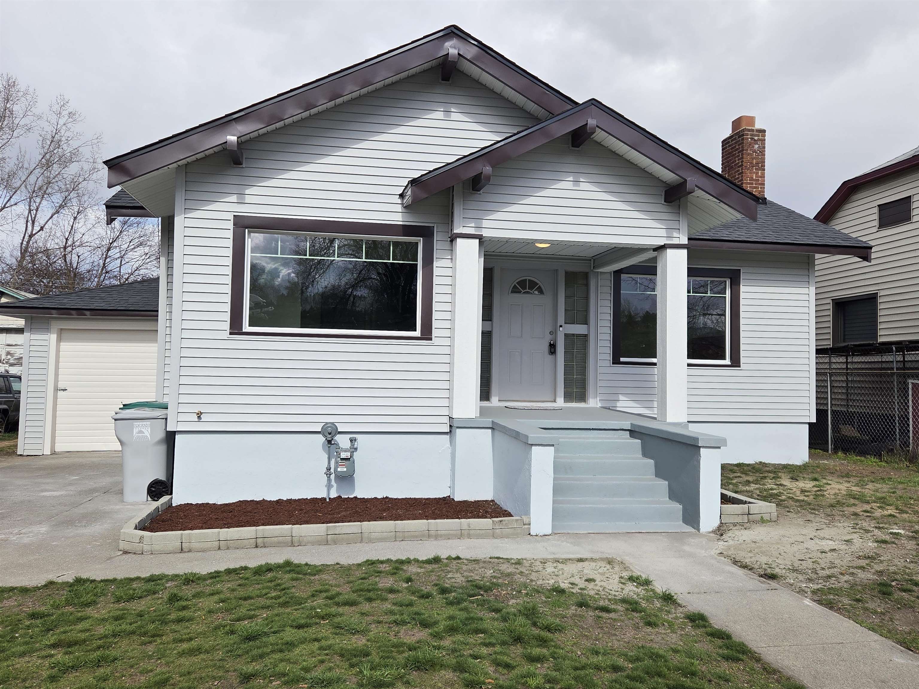 4127 E 2nd Ave - Photo 1
