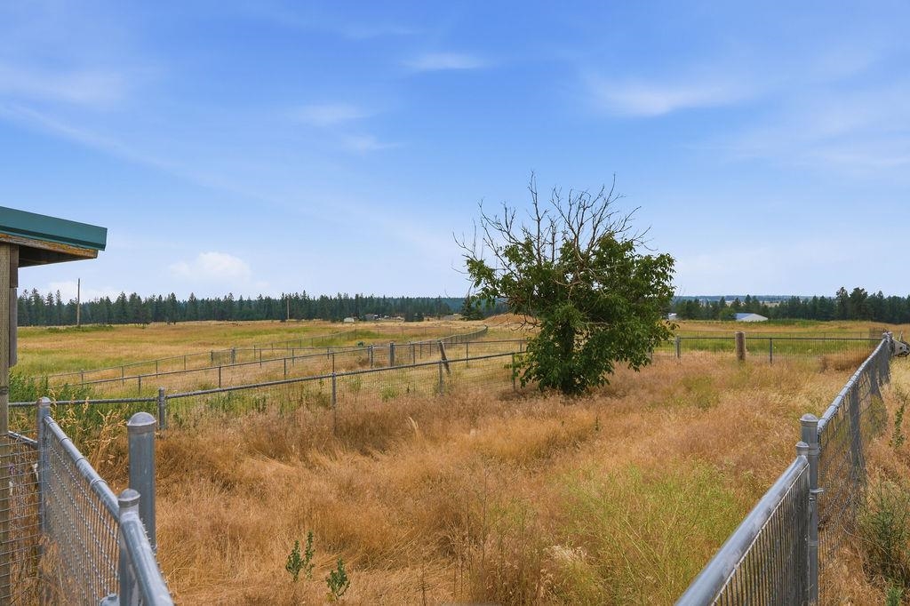 3605 N Christensen Rd - Photo 46