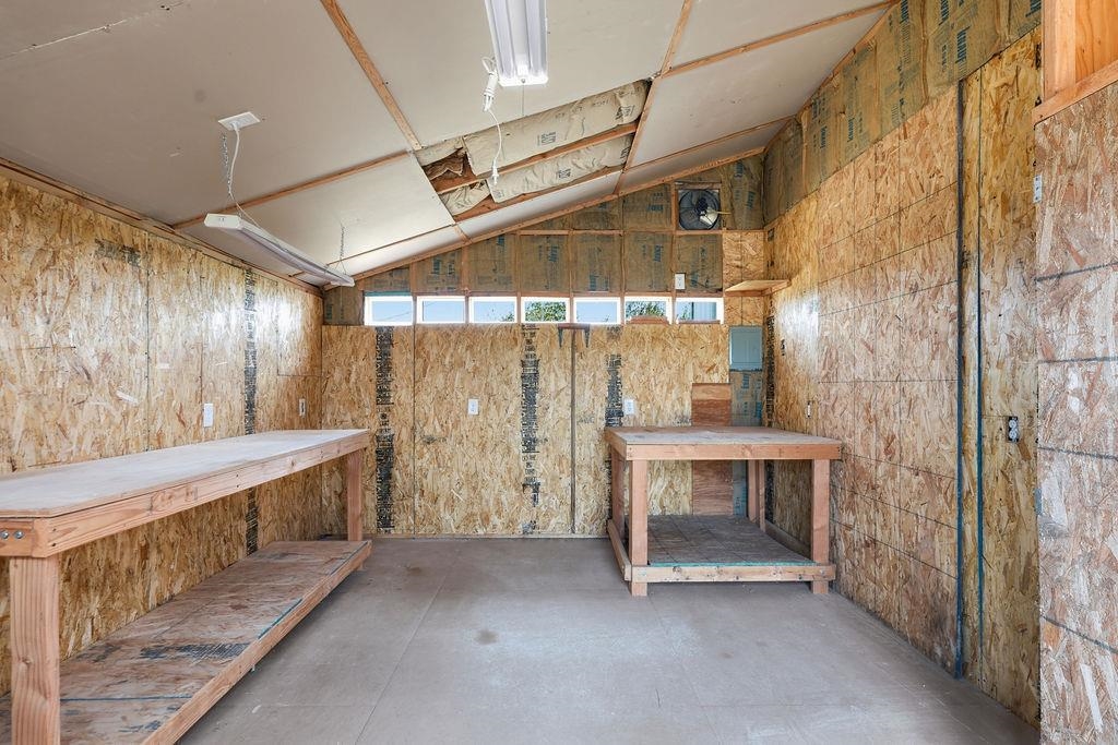 3605 N Christensen Rd - Photo 44